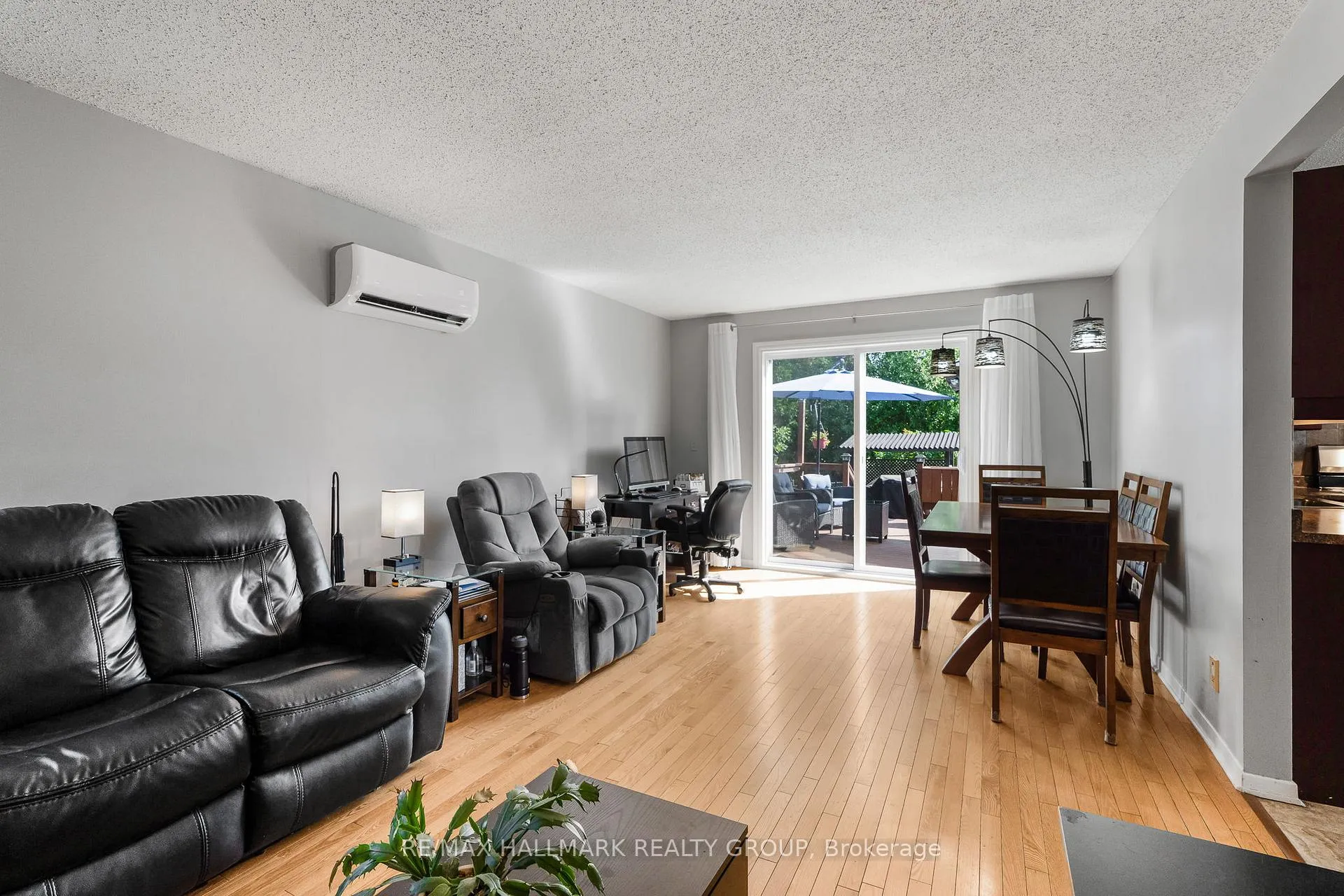 Photo 9 of 1115 Cholette Crescent, Ottawa, Convent Glen South — HOMEH