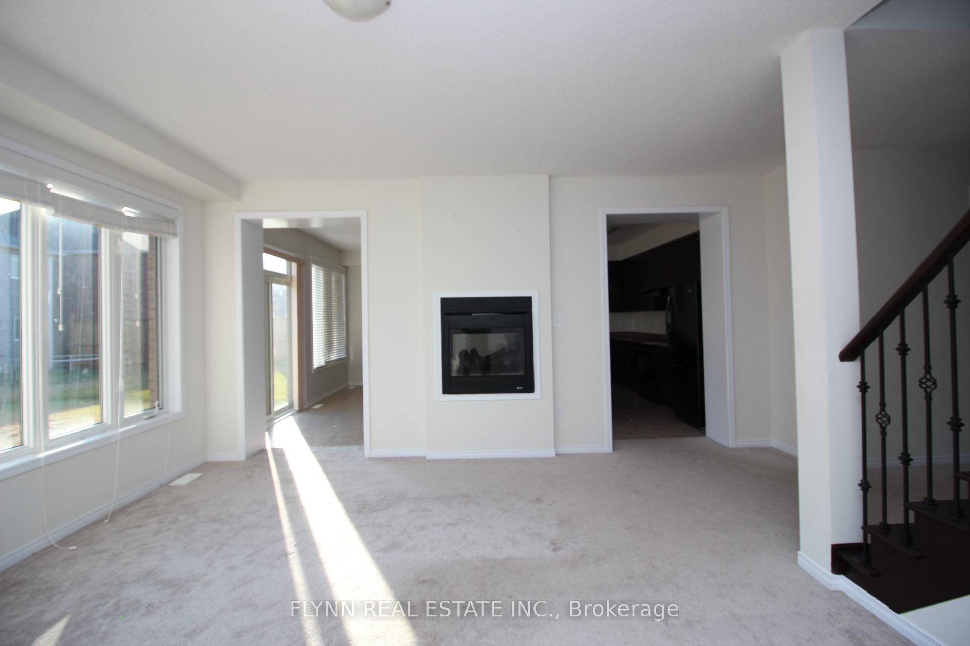 Photo 10 of 7804 Juneberry Drive, Niagara Falls, Brown — HOMEH