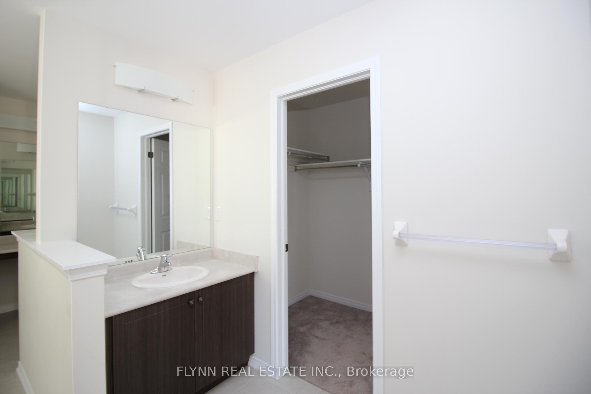 Photo 14 of 7804 Juneberry Drive, Niagara Falls, Brown — HOMEH
