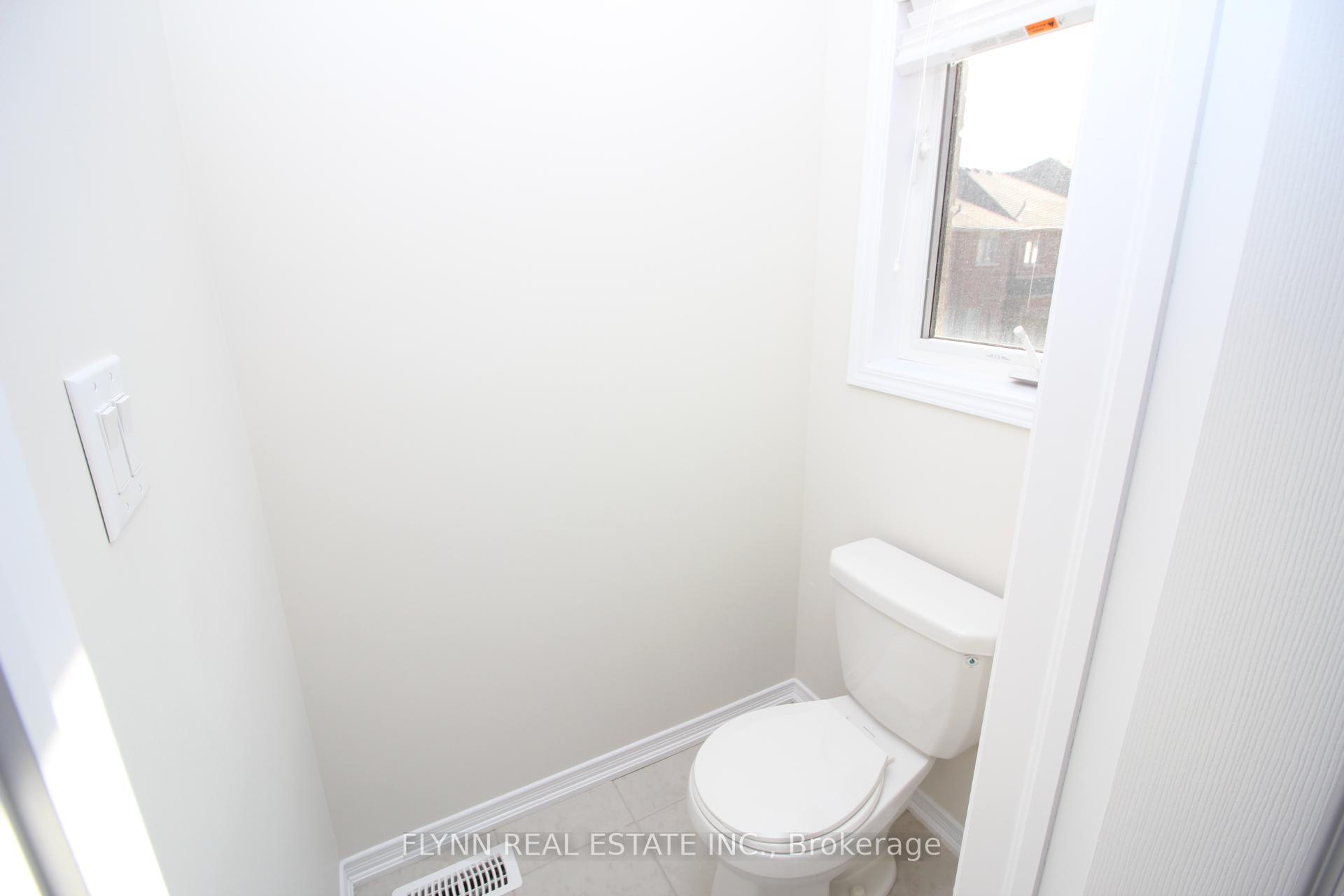 Photo 18 of 7804 Juneberry Drive, Niagara Falls, Brown — HOMEH