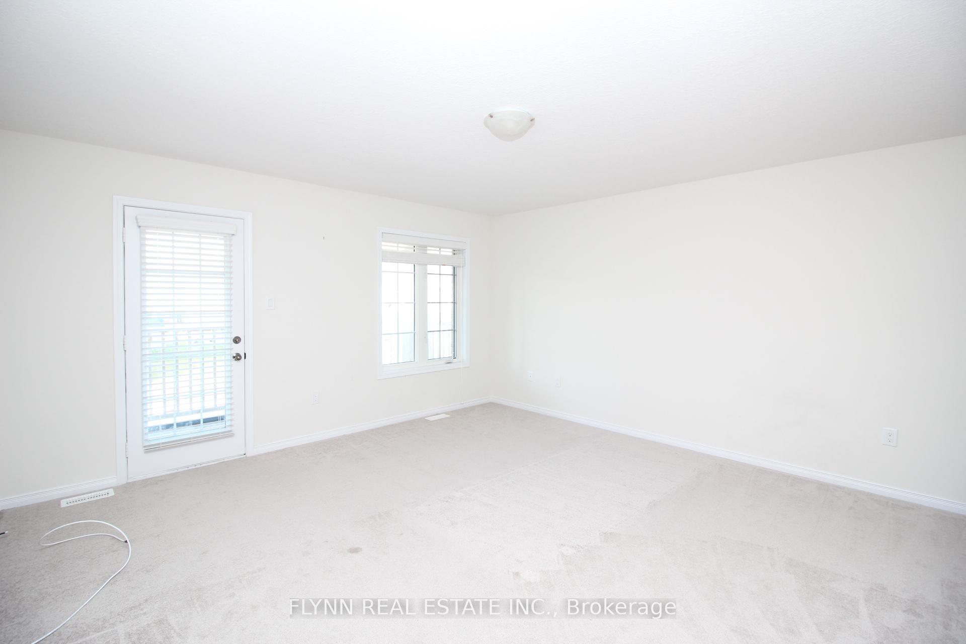 Photo 24 of 7804 Juneberry Drive, Niagara Falls, Brown — HOMEH