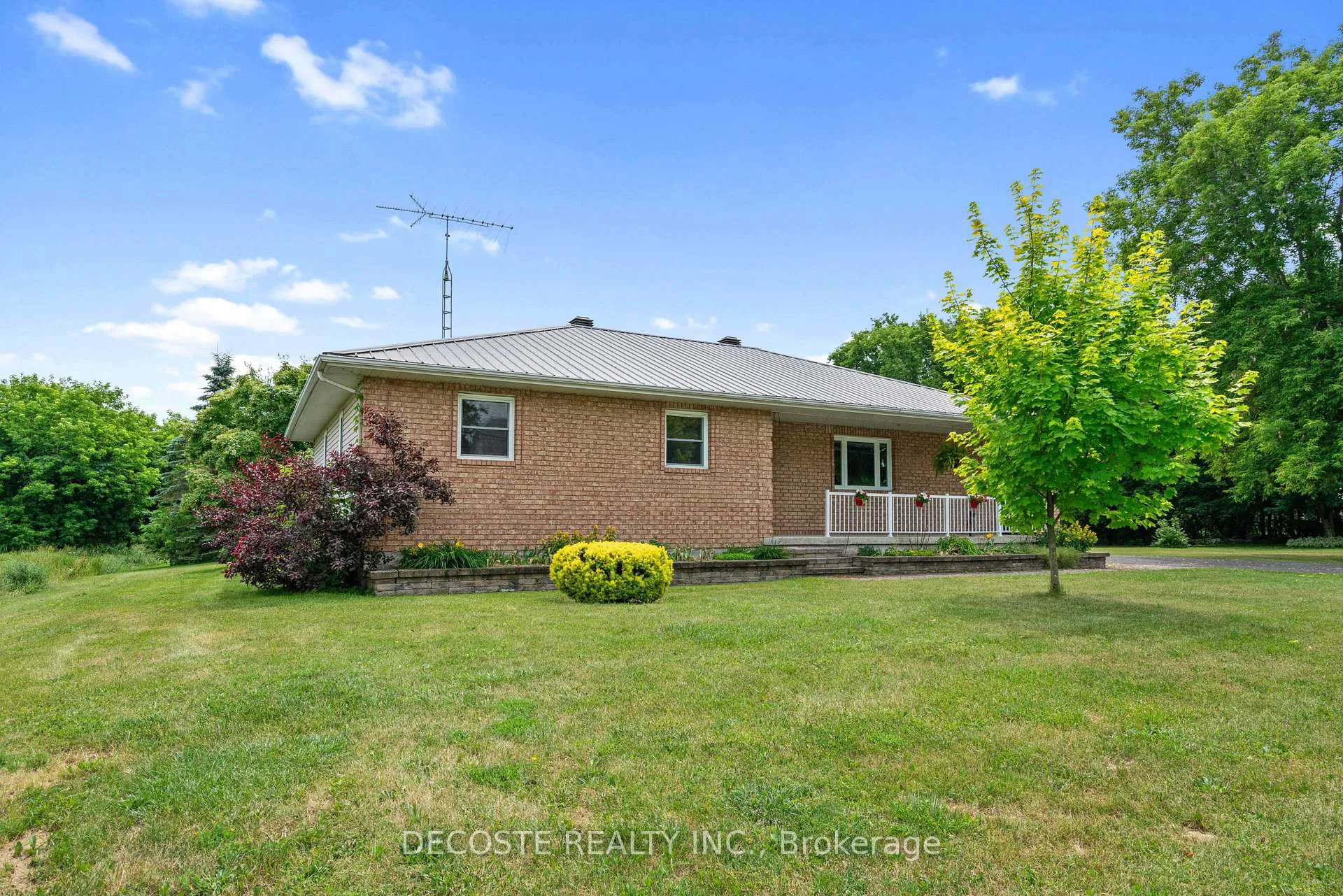 Front of 21890 County 10 Road