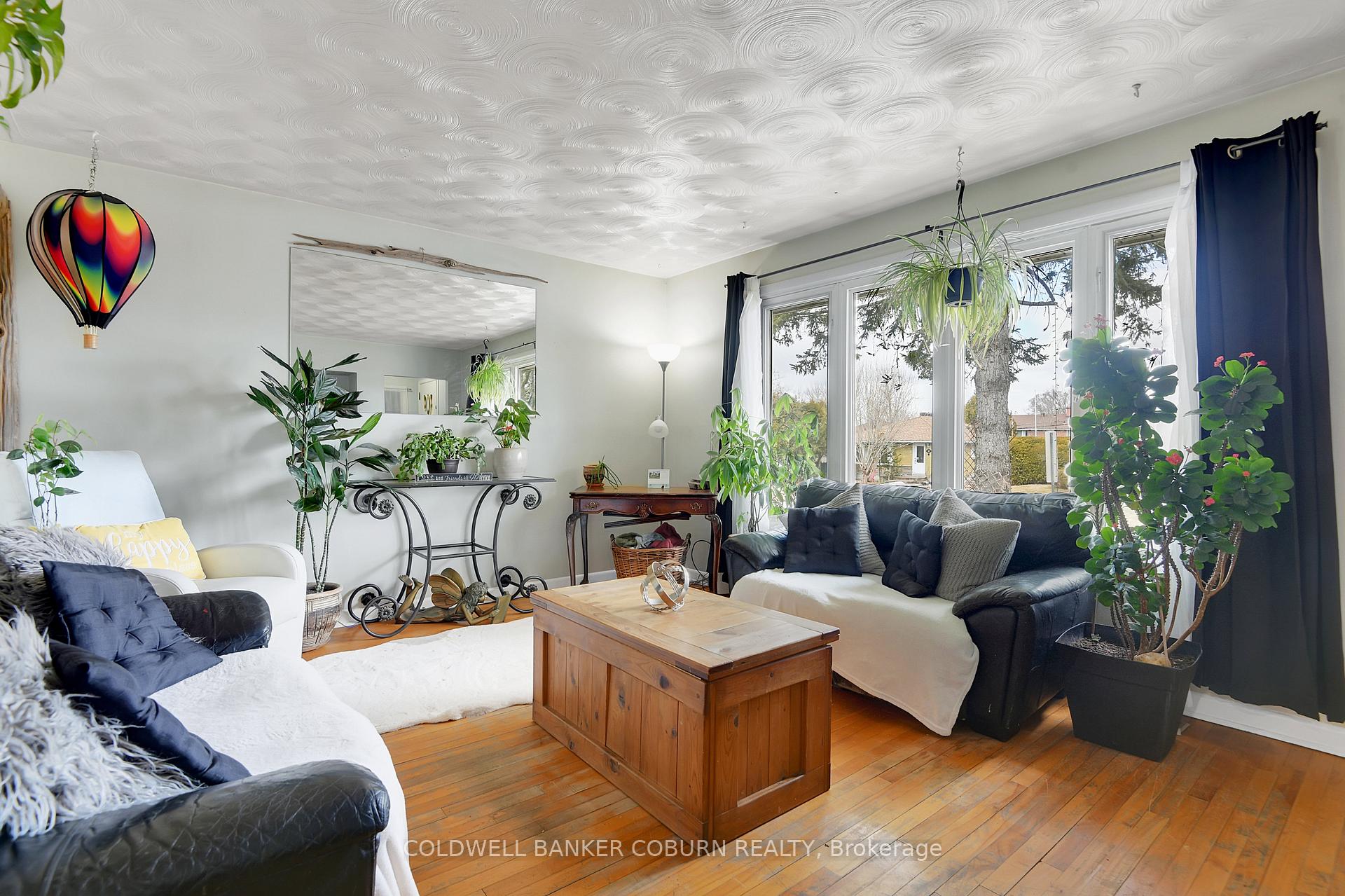 Photo 7 of 414 Presland Road, Ottawa, Overbrook/Castle Heights — HOMEH