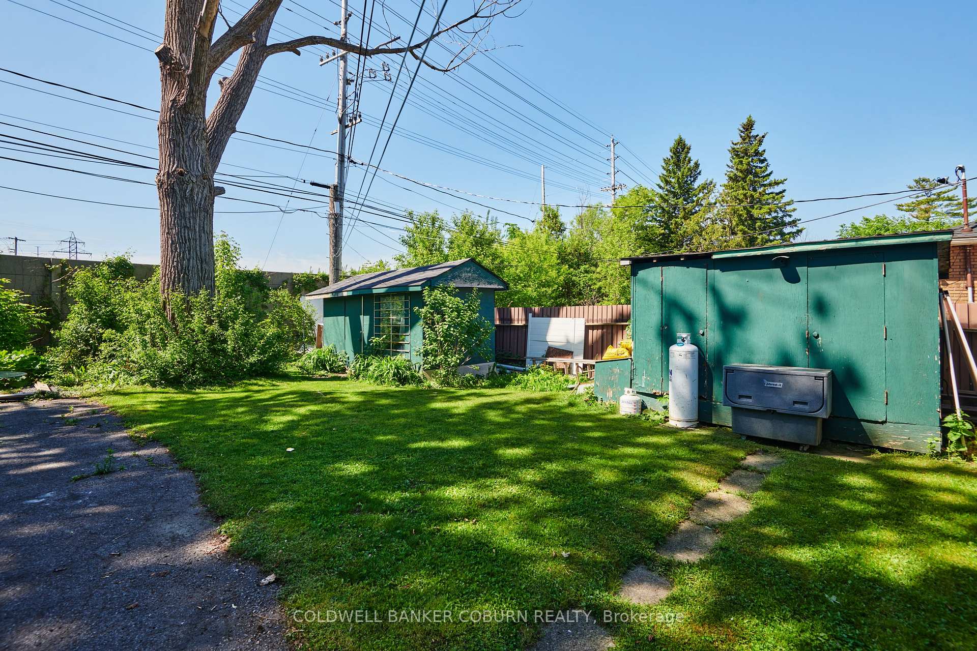 Photo 24 of 414 Presland Road, Ottawa, Overbrook/Castle Heights — HOMEH