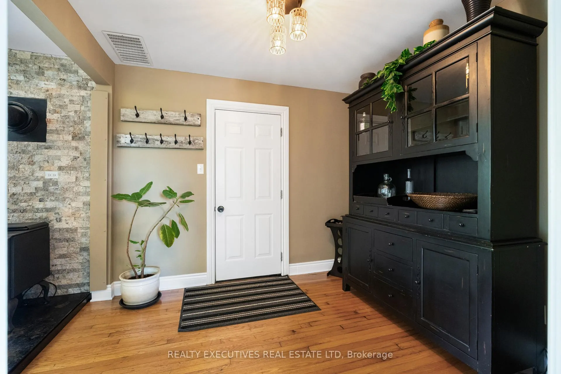 Photo 15 of 12705 Maple Ridge Road, North Dundas, North Dundas (Winchester) Twp — HOMEH