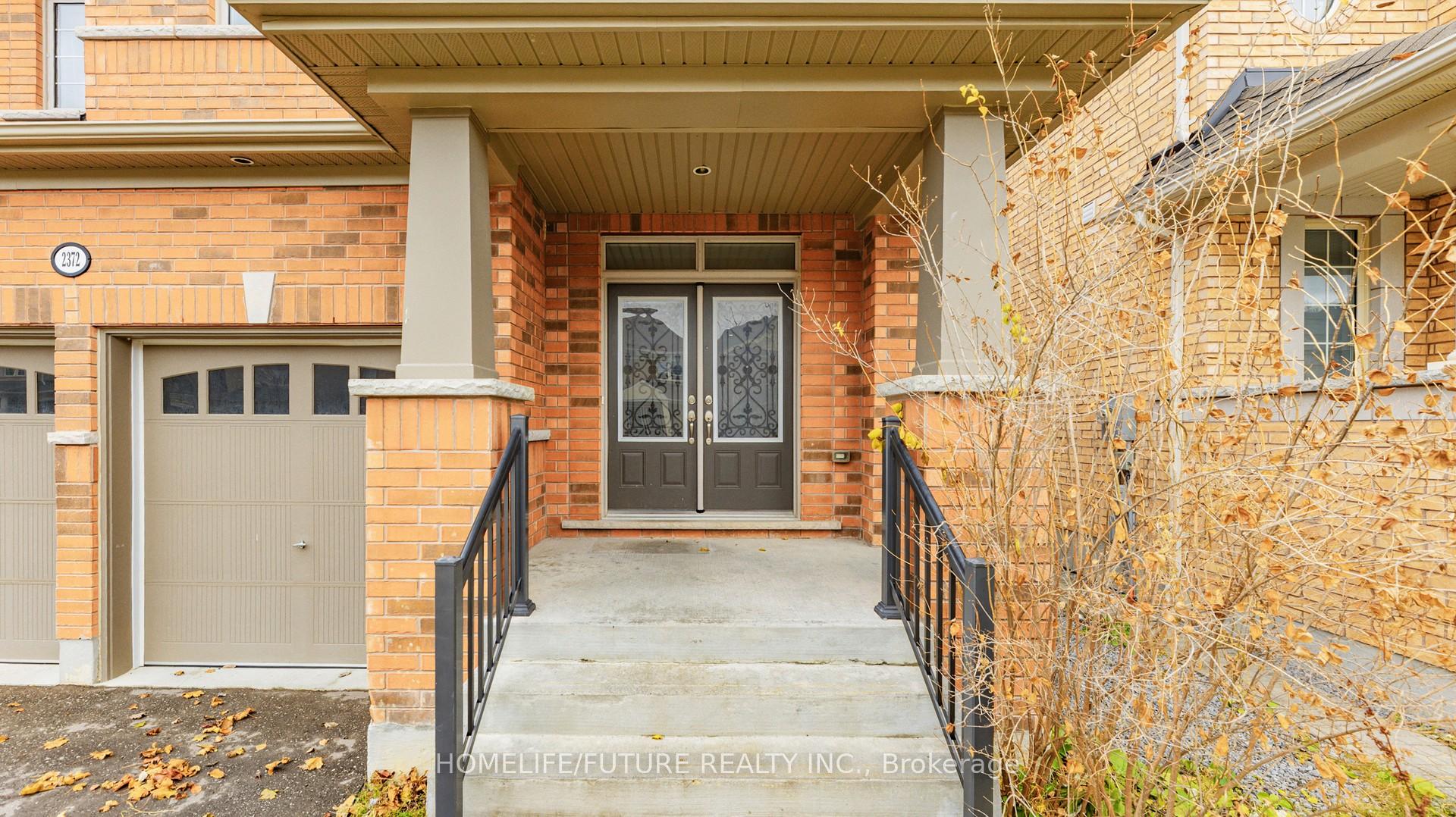 Photo 4 of 2372 Equestrian Crescent, Oshawa, Windfields — HOMEH