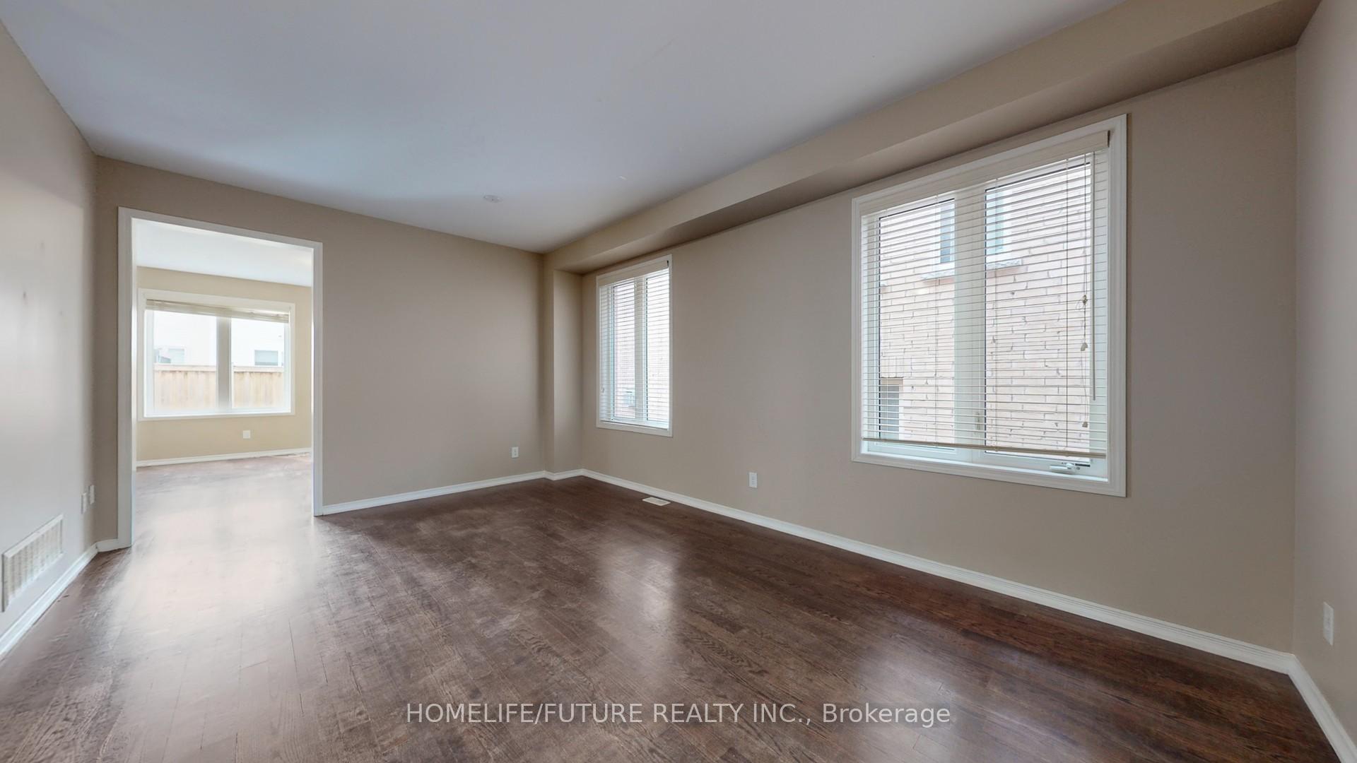 Photo 6 of 2372 Equestrian Crescent, Oshawa, Windfields — HOMEH
