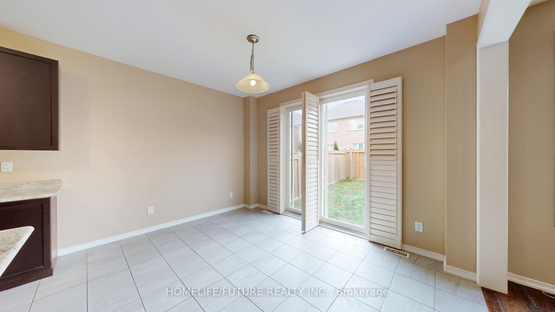 Photo 18 of 2372 Equestrian Crescent, Oshawa, Windfields — HOMEH
