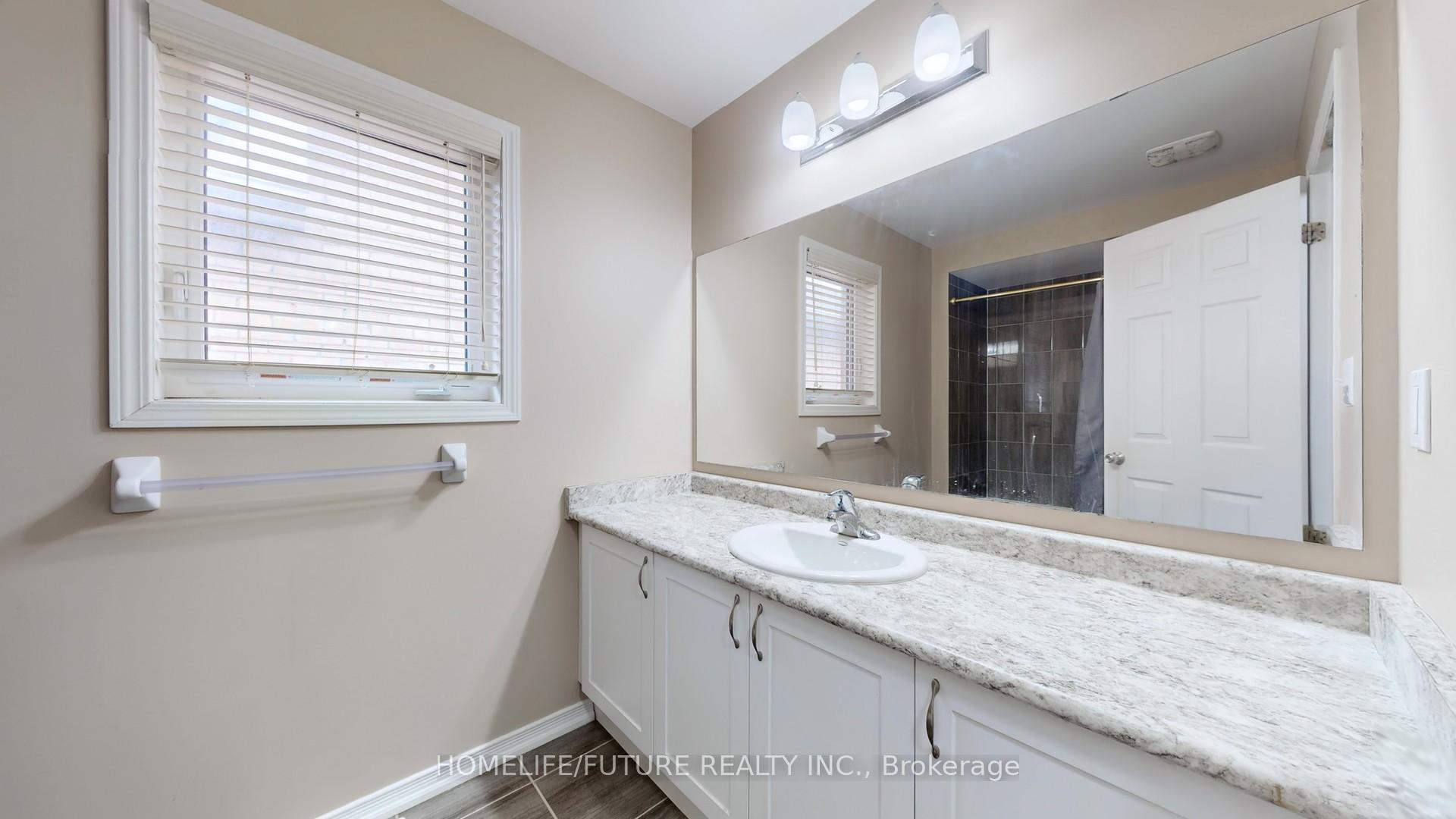 Photo 40 of 2372 Equestrian Crescent, Oshawa, Windfields — HOMEH