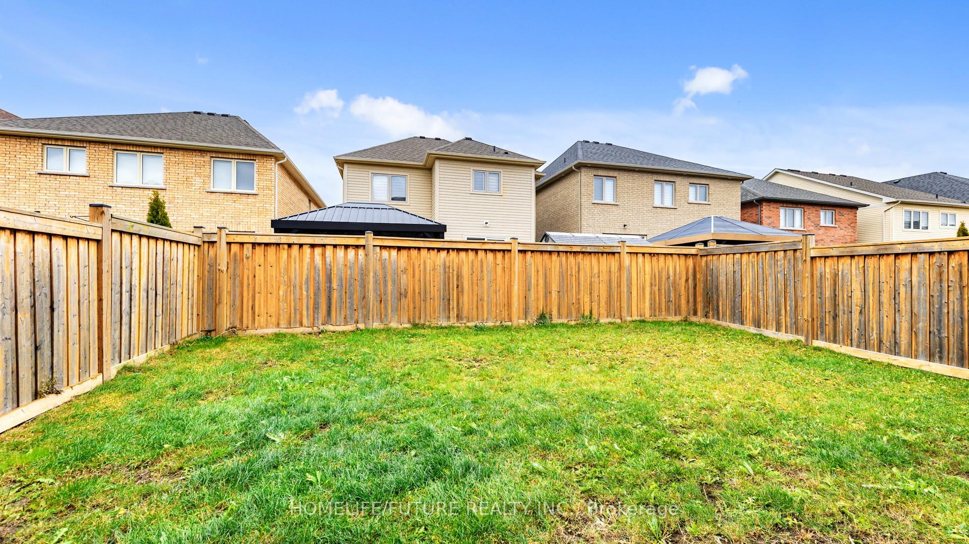 Photo 48 of 2372 Equestrian Crescent, Oshawa, Windfields — HOMEH