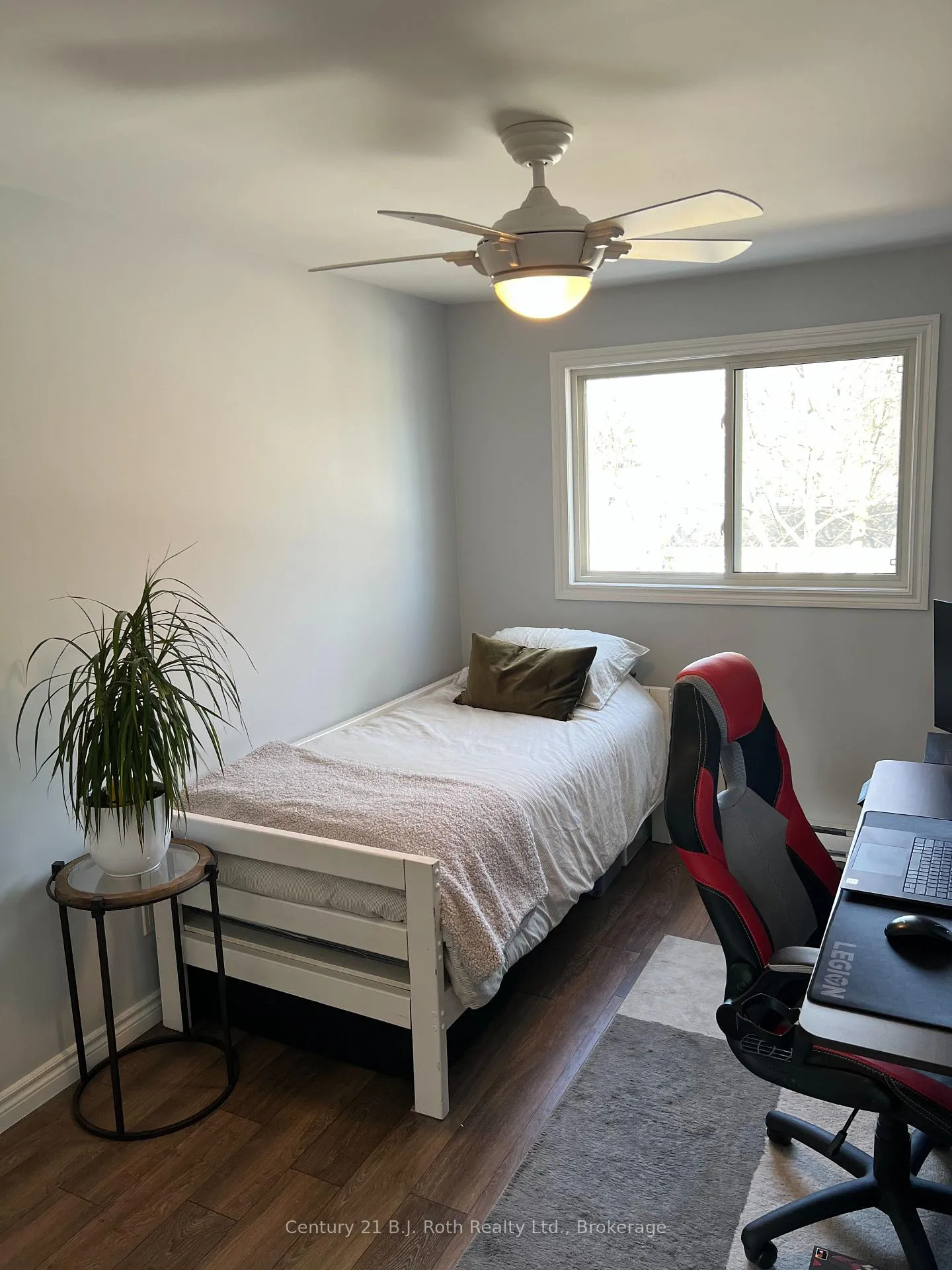 Photo 7 of Unit 2, 520 High Street, Orillia — HOMEH