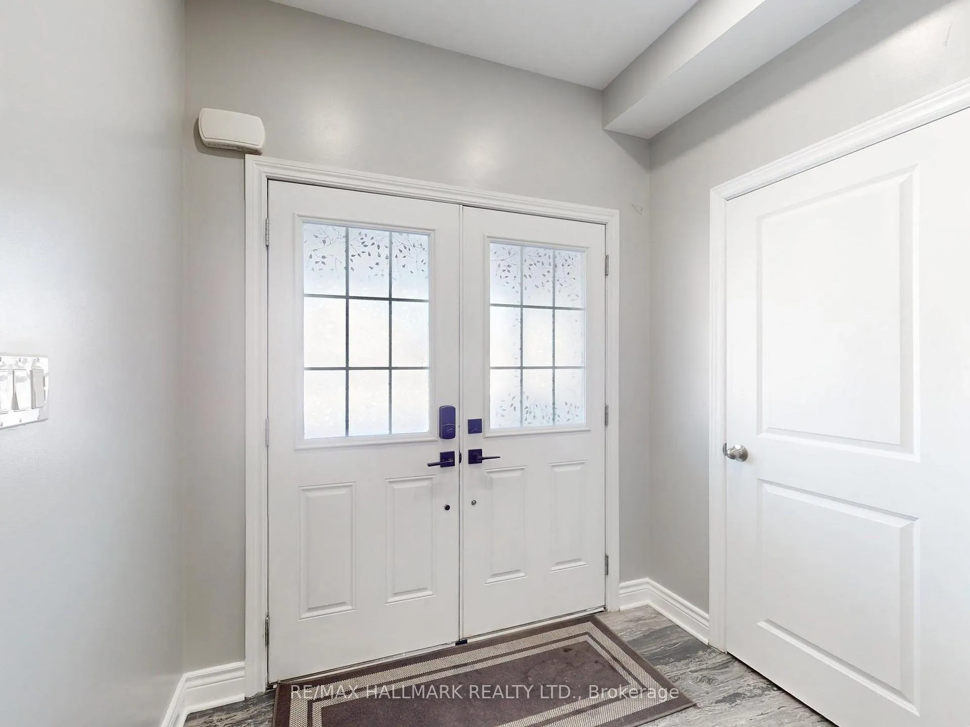 Photo 3 of 84 Diana Drive, Orillia — HOMEH