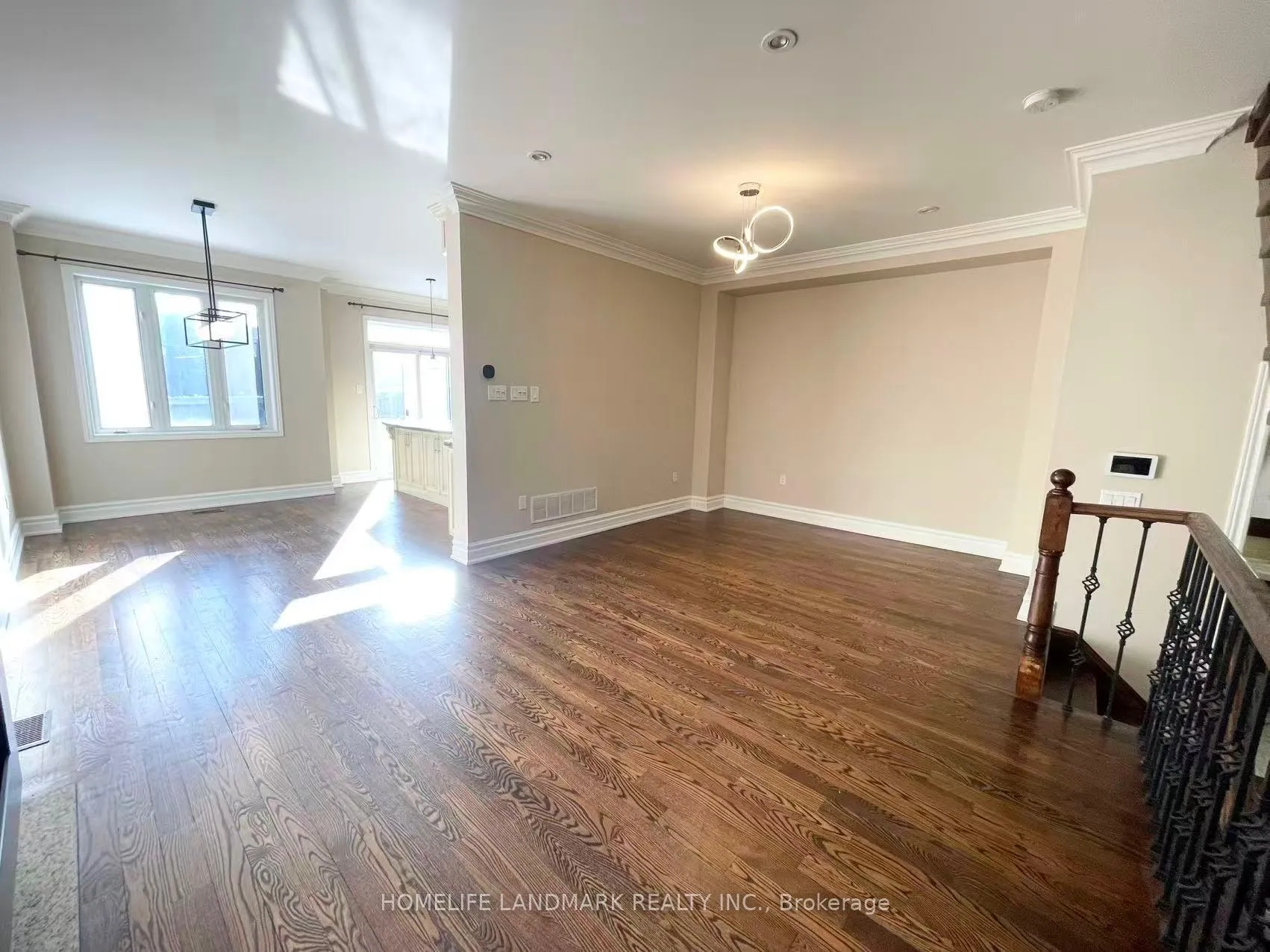 Photo 9 of 1268 Jezero Crescent, Oakville, Joshua Creek — HOMEH