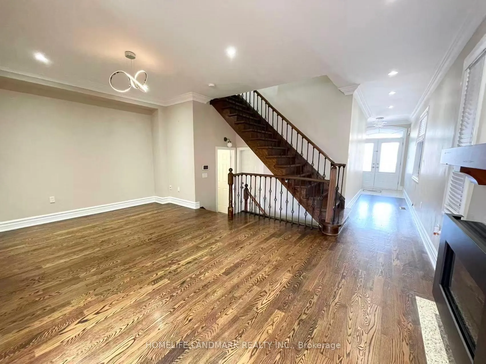Photo 10 of 1268 Jezero Crescent, Oakville, Joshua Creek — HOMEH