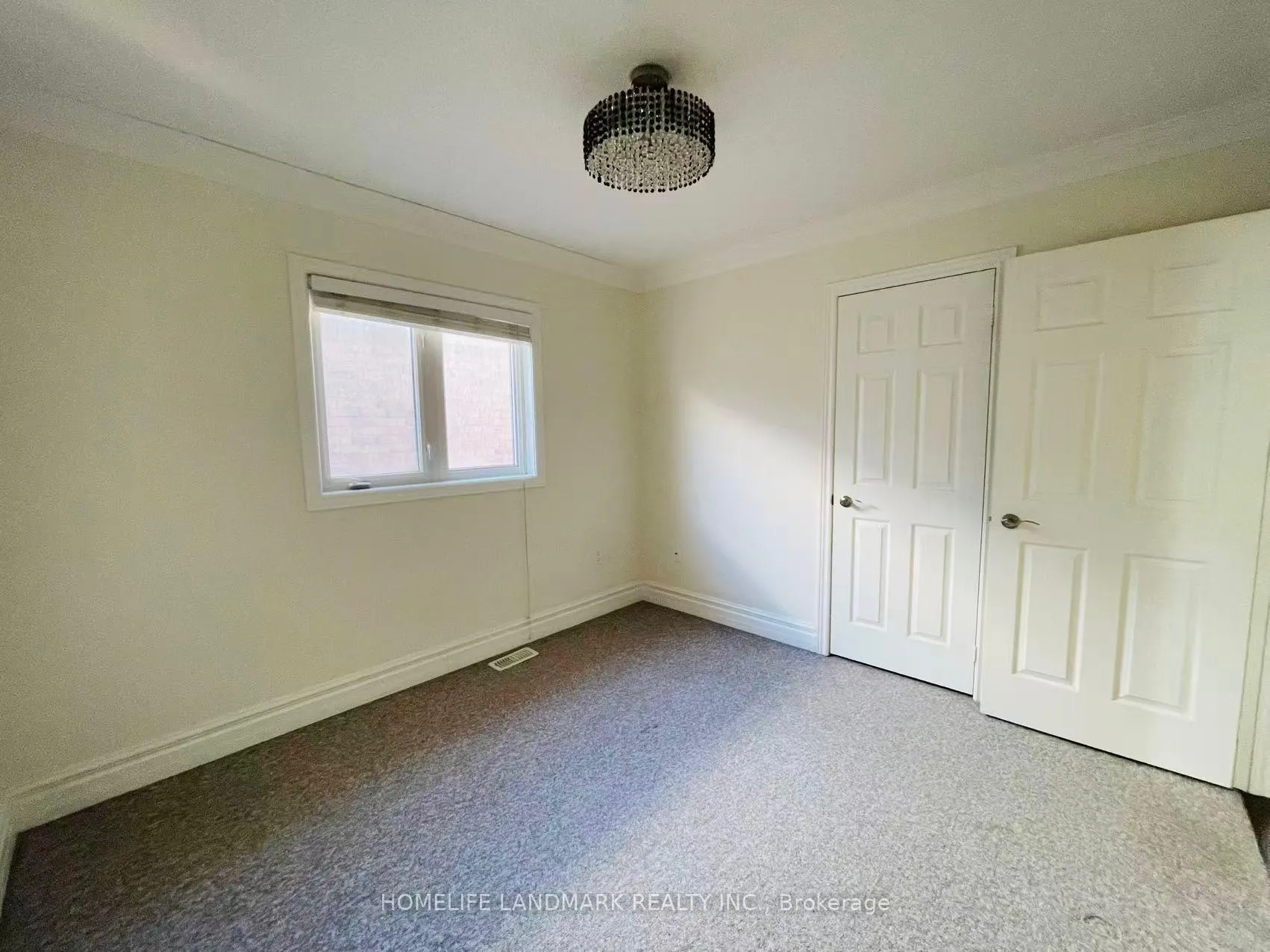 Photo 13 of 1268 Jezero Crescent, Oakville, Joshua Creek — HOMEH
