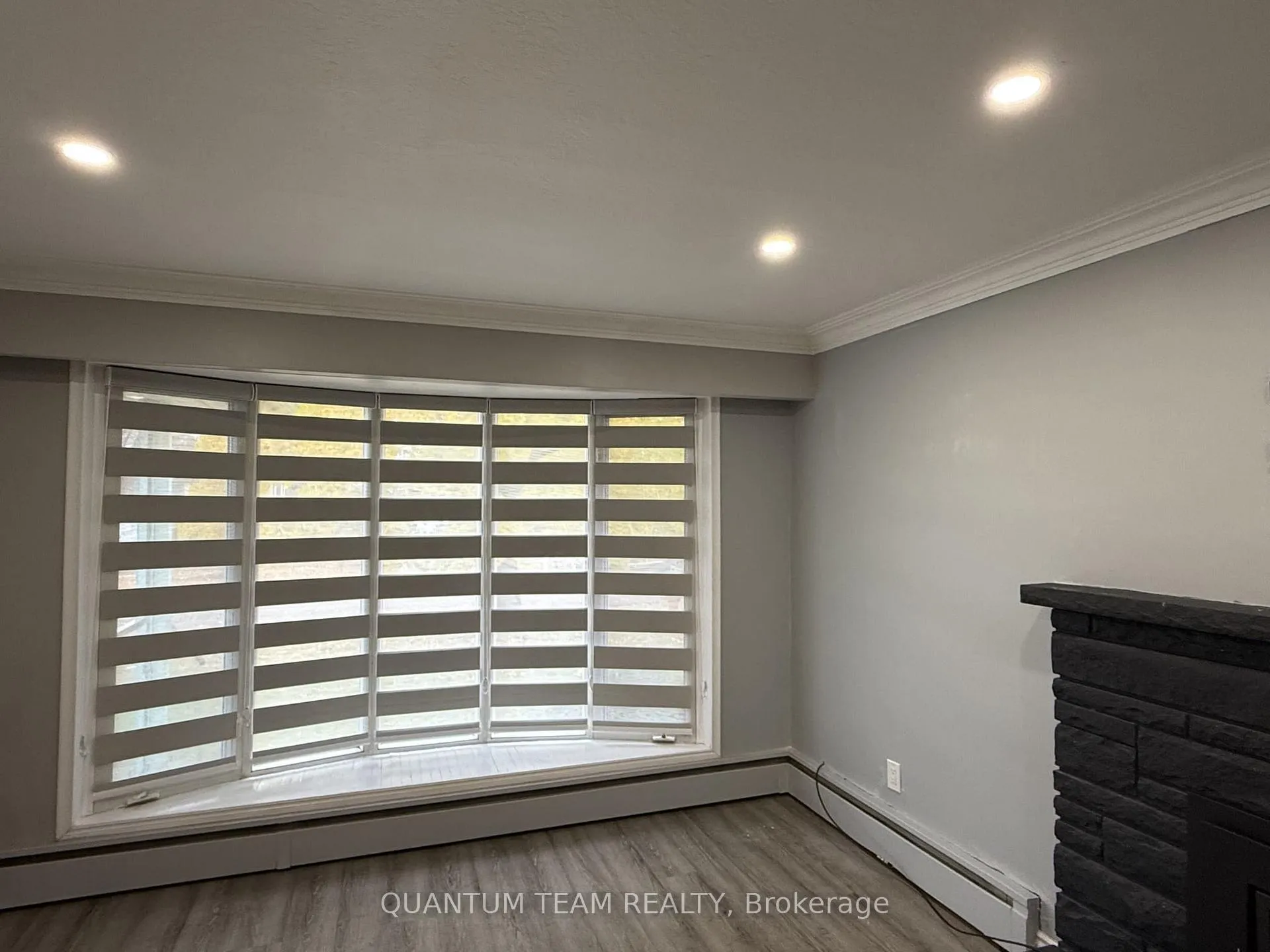Photo 5 of 3391 Strang Drive, Niagara Falls, Chippawa — HOMEH