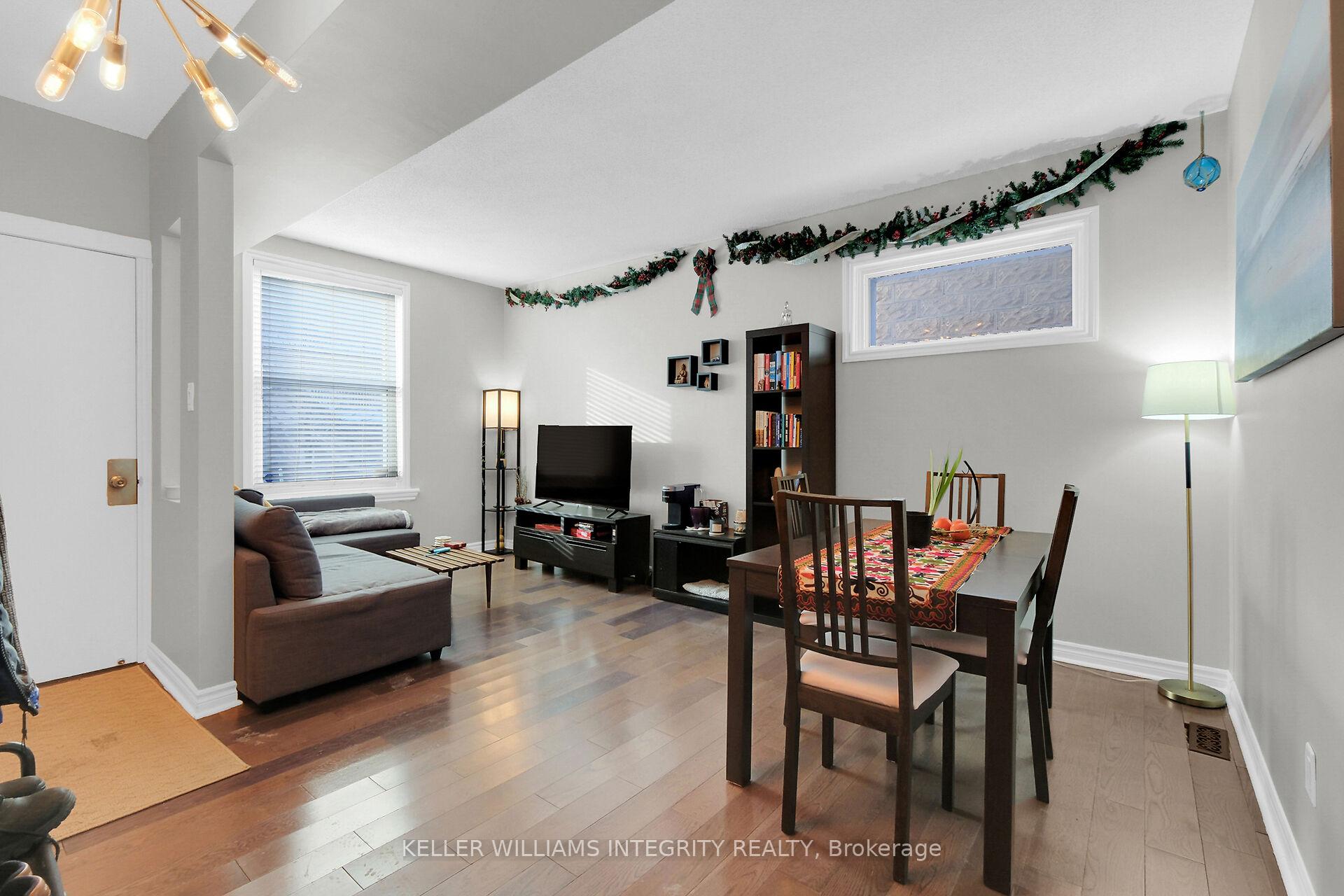 Photo 5 of 29 Douglas Avenue, Ottawa, Lindenlea — HOMEH