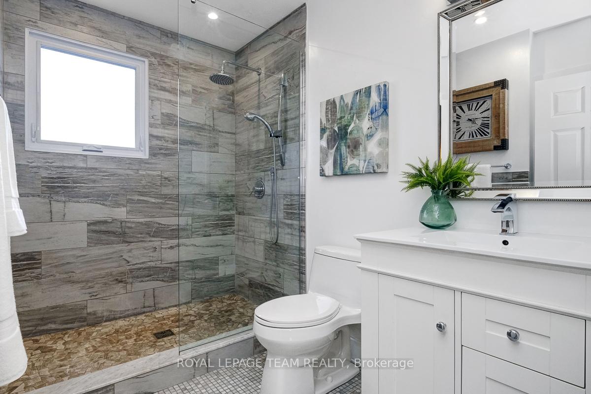 Photo 28 of 2389 Malone Crescent, Ottawa, Queensway Terrace South/Ridgeview — HOMEH