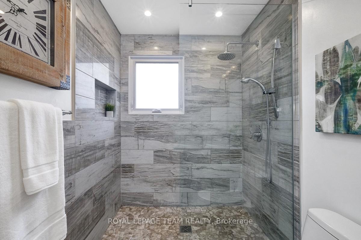 Photo 29 of 2389 Malone Crescent, Ottawa, Queensway Terrace South/Ridgeview — HOMEH
