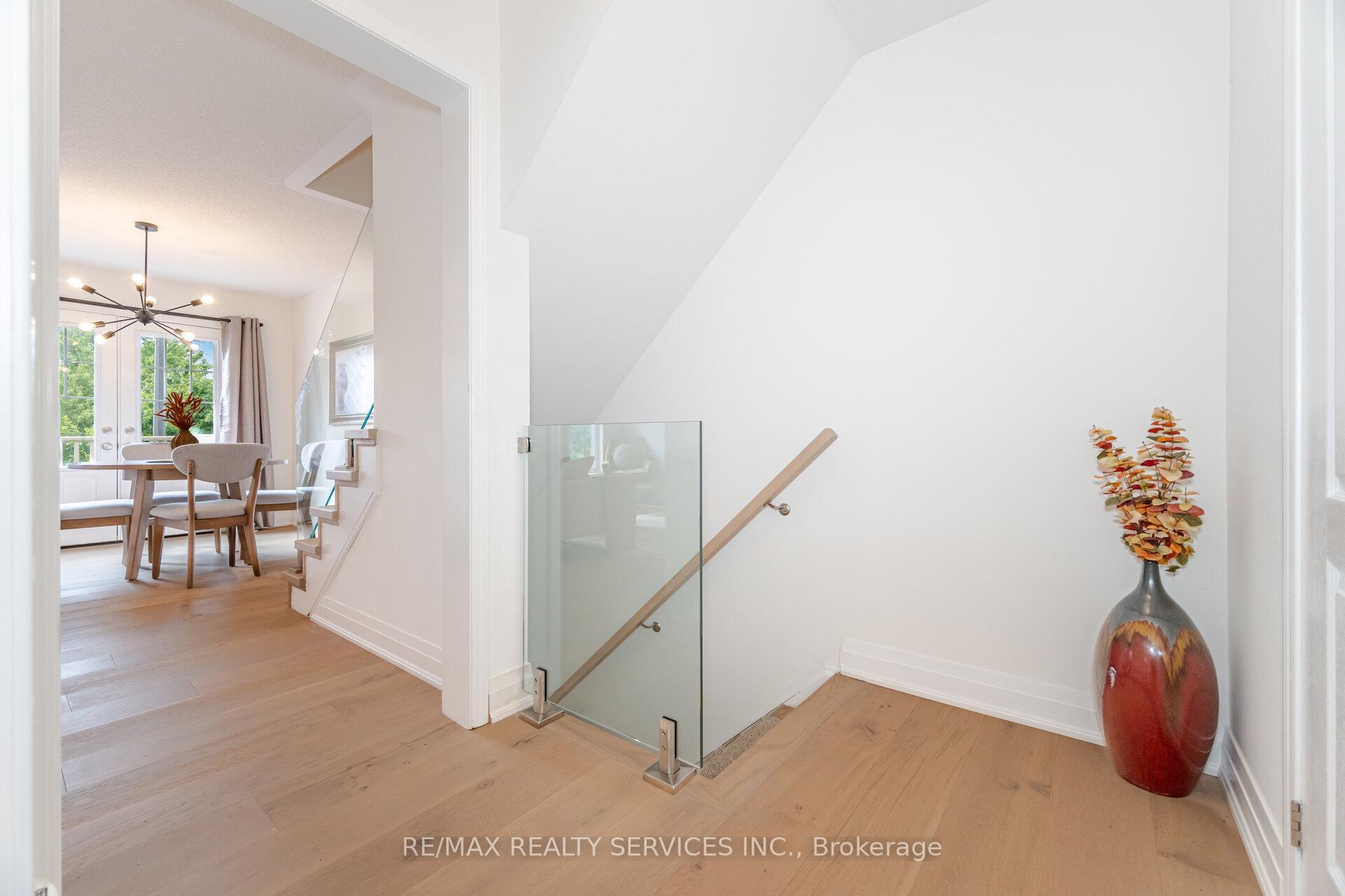Photo 11 of 900 Brassard Circle, Milton, Willmott — HOMEH