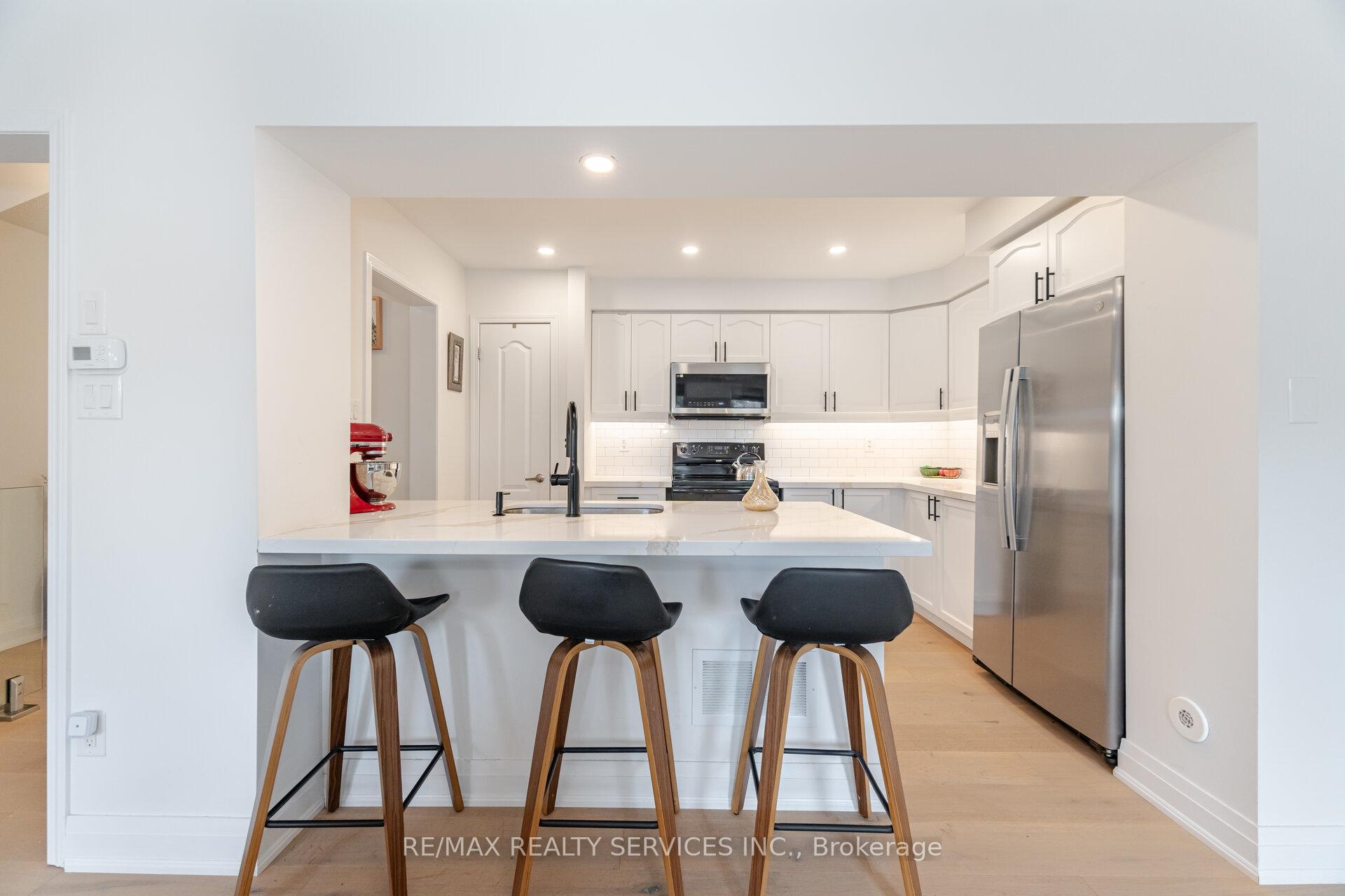 Photo 18 of 900 Brassard Circle, Milton, Willmott — HOMEH