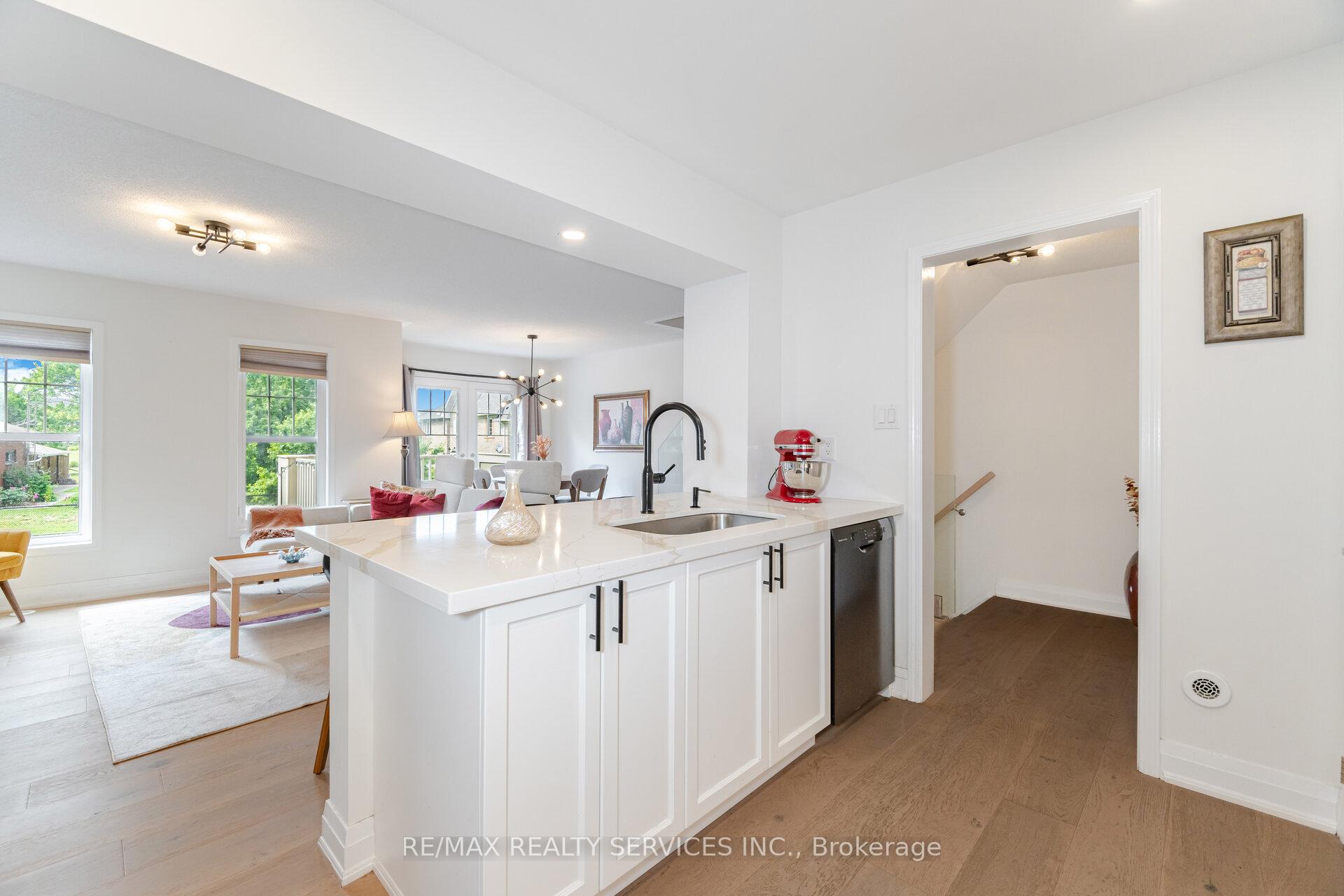 Photo 7 of 900 Brassard Circle, Milton, Willmott — HOMEH