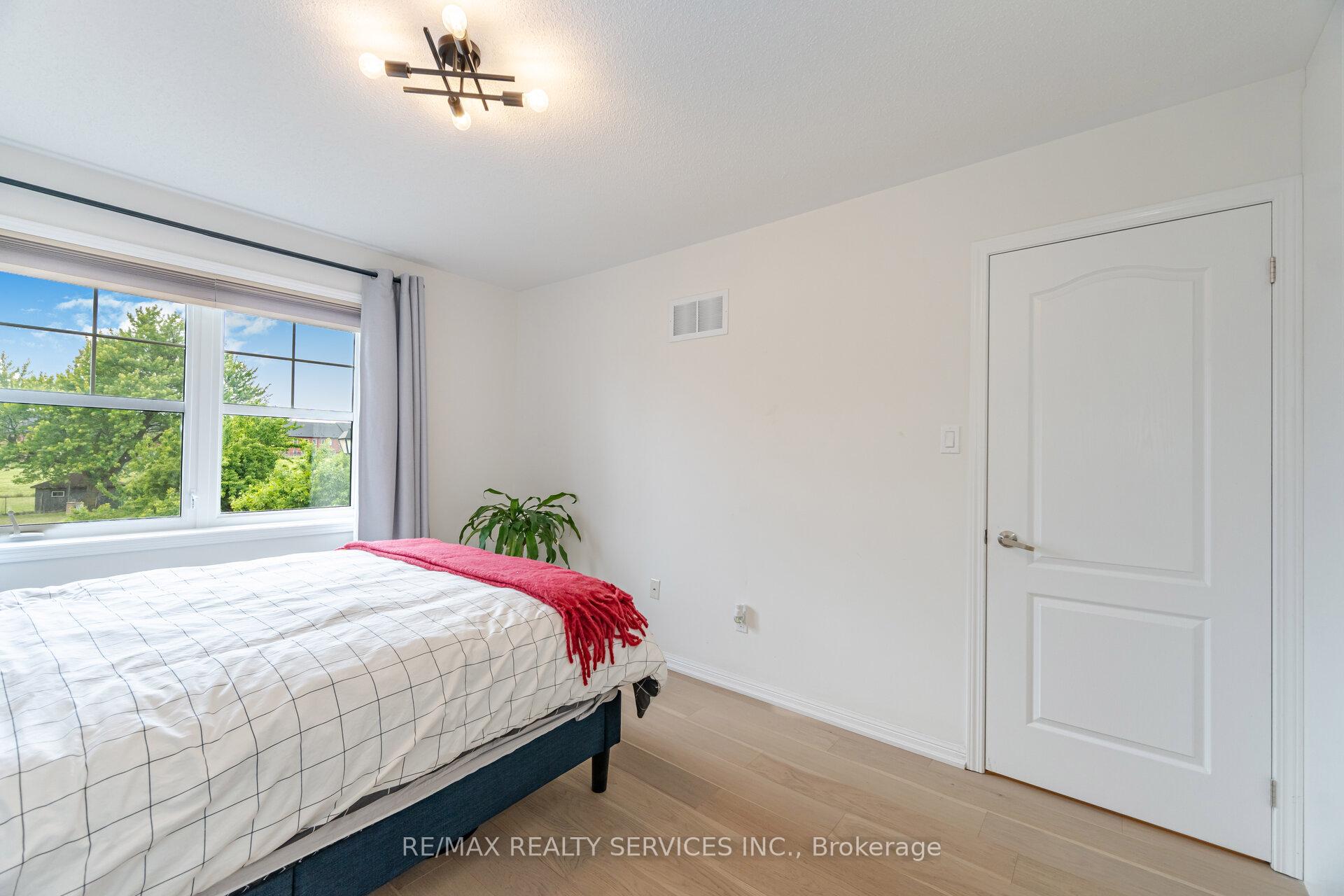 Photo 29 of 900 Brassard Circle, Milton, Willmott — HOMEH