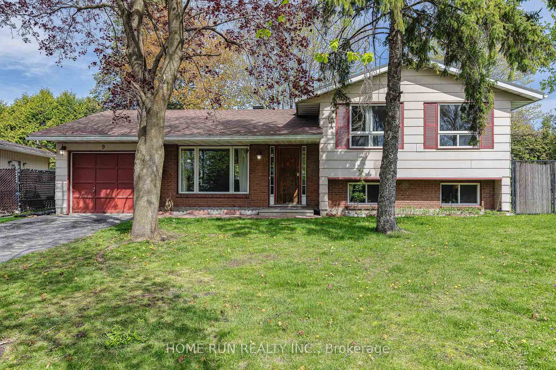 Photo 1 of 9 Button Court, Ottawa, Carson Meadows — HOMEH