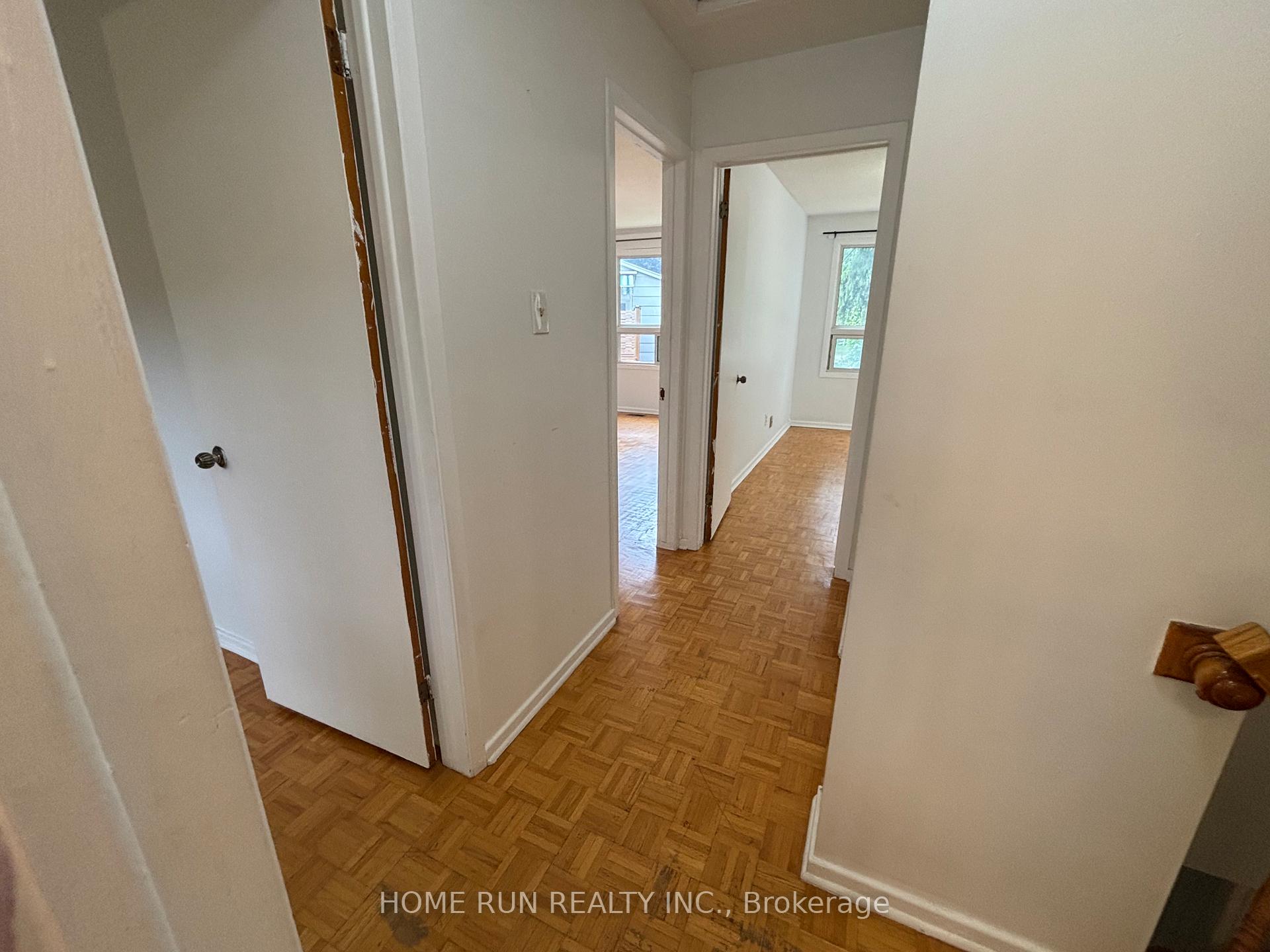 Photo 14 of 9 Button Court, Ottawa, Carson Meadows — HOMEH