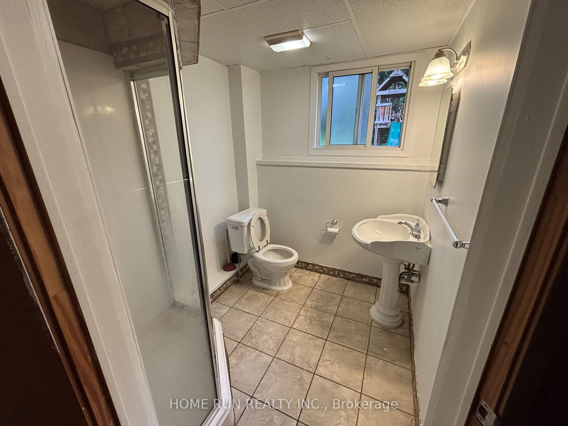 Photo 17 of 9 Button Court, Ottawa, Carson Meadows — HOMEH