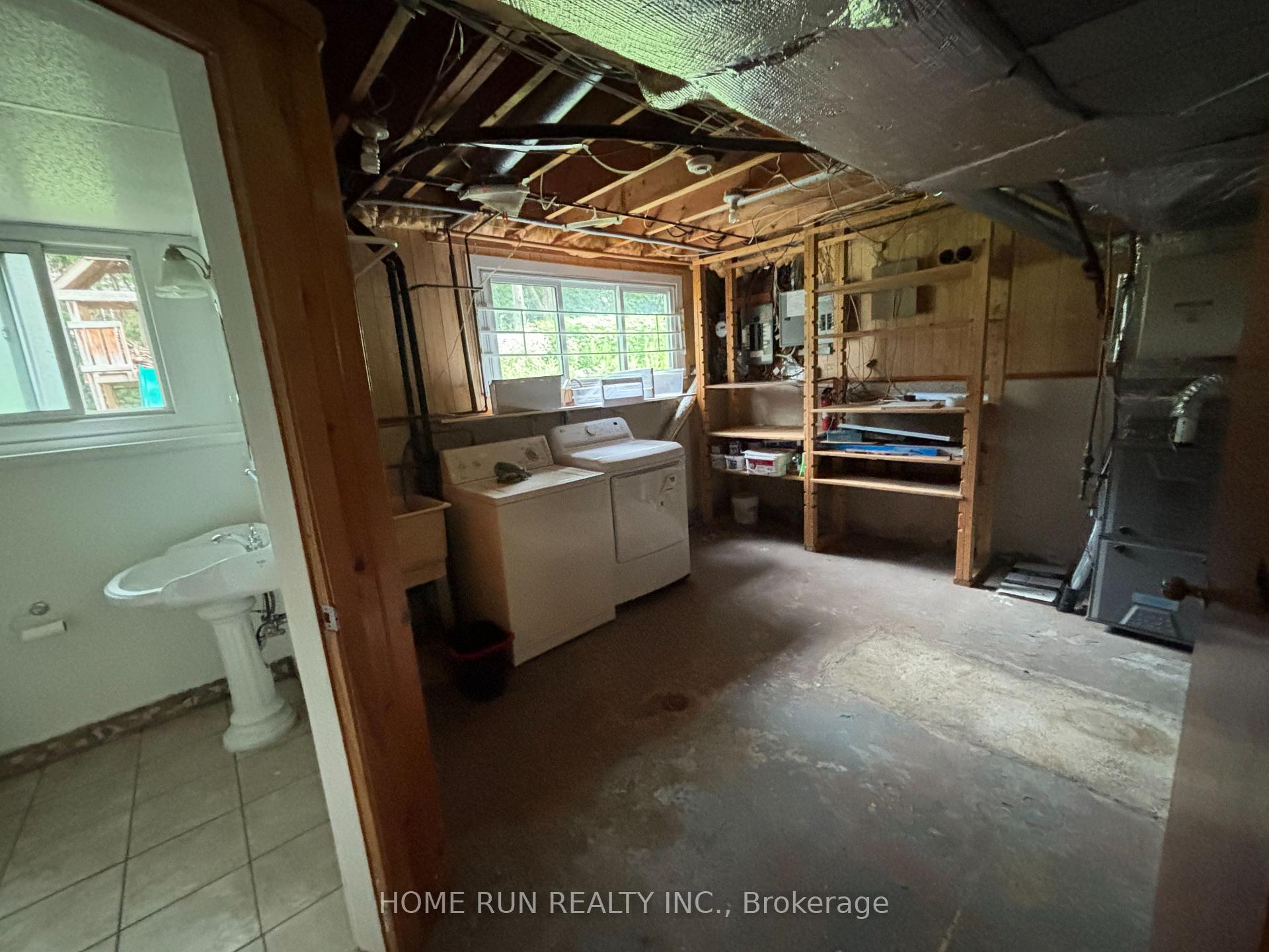 Photo 18 of 9 Button Court, Ottawa, Carson Meadows — HOMEH