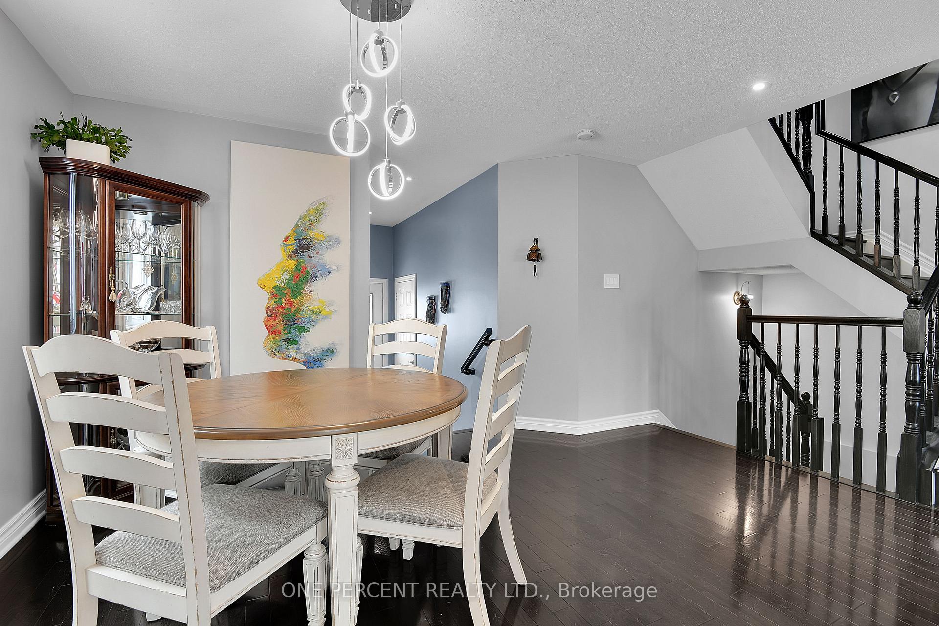 Photo 8 of 828 Ashenvale Way, Ottawa, Avalon East — HOMEH