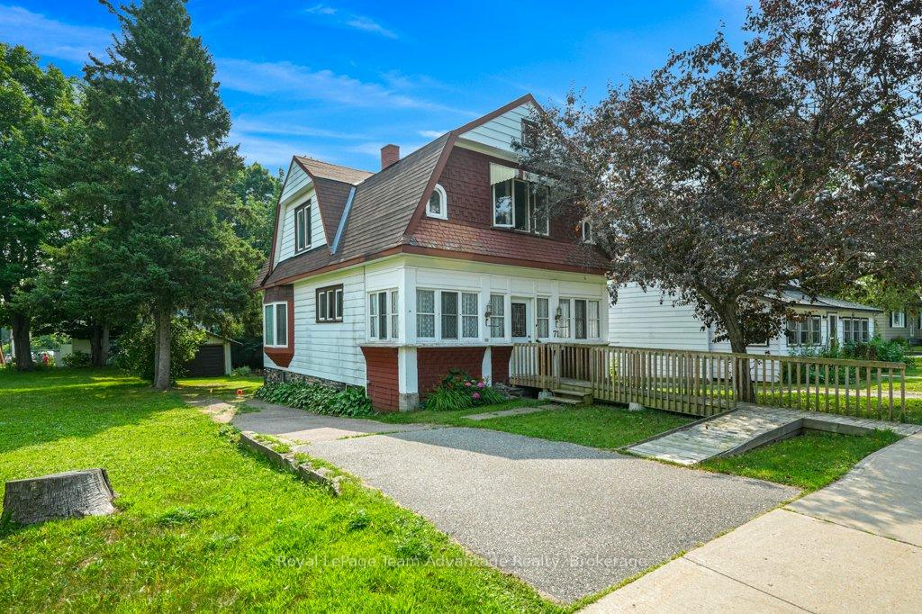 Photo 1 of 71 Gibson Street, Parry Sound — HOMEH