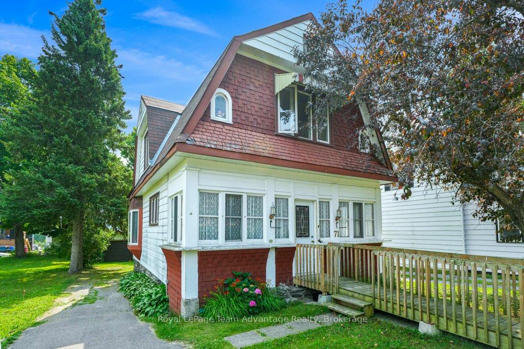 Photo 2 of 71 Gibson Street, Parry Sound — HOMEH