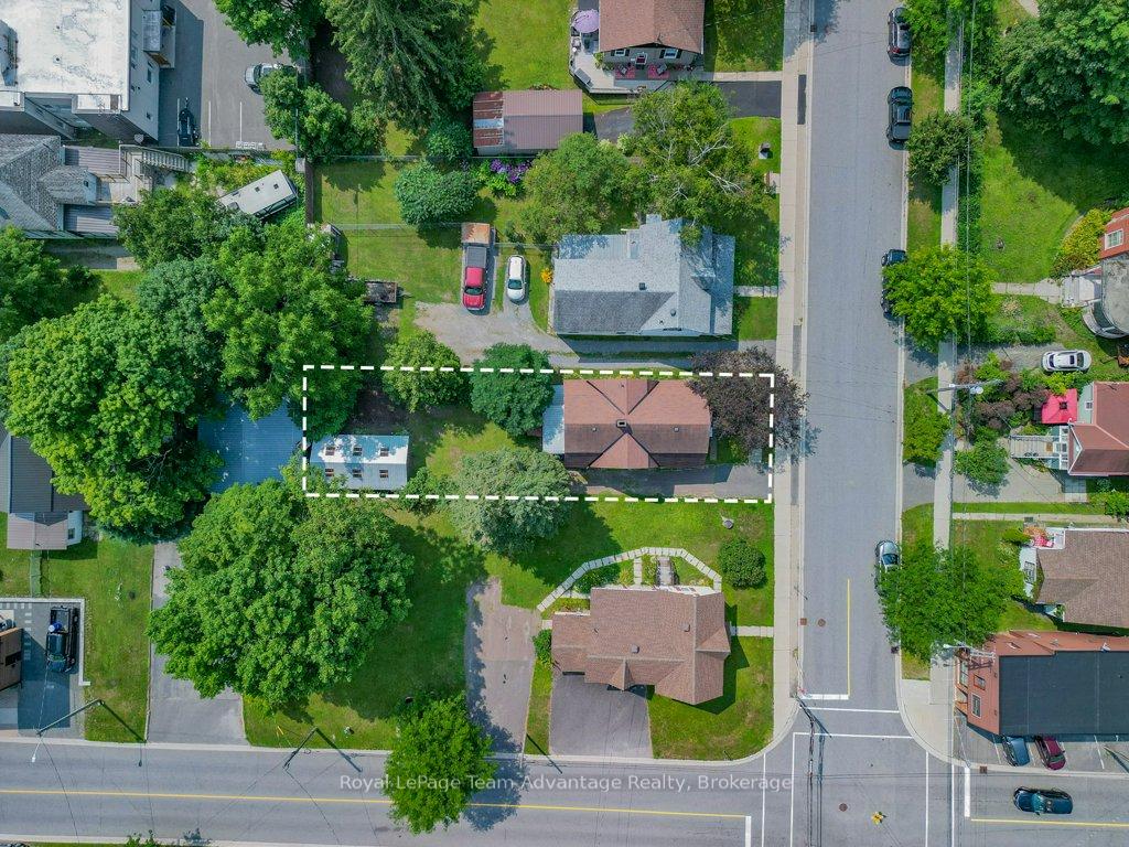 Photo 4 of 71 Gibson Street, Parry Sound — HOMEH