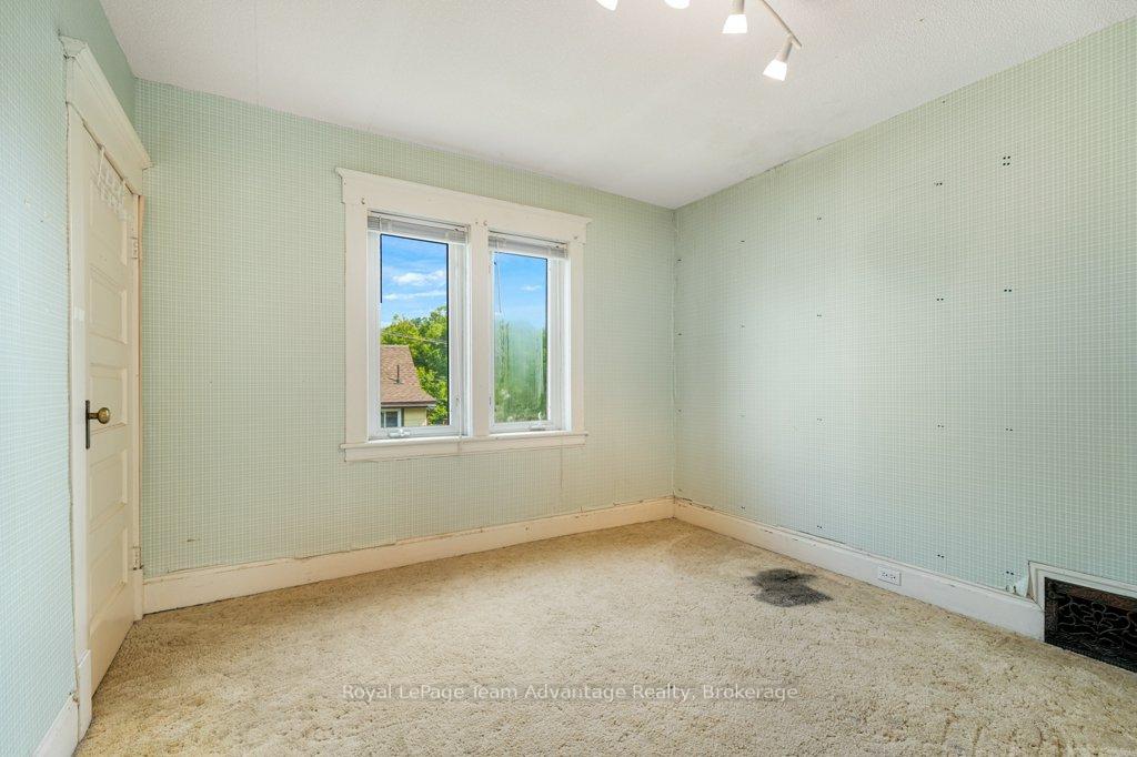 Photo 20 of 71 Gibson Street, Parry Sound — HOMEH