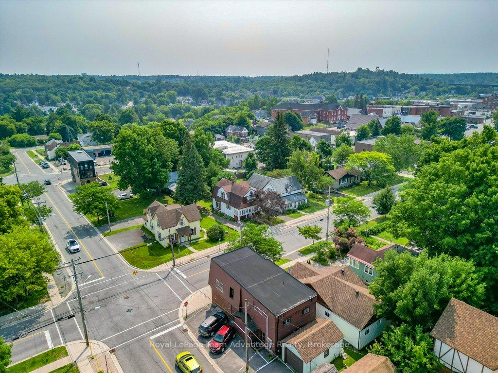 Photo 38 of 71 Gibson Street, Parry Sound — HOMEH