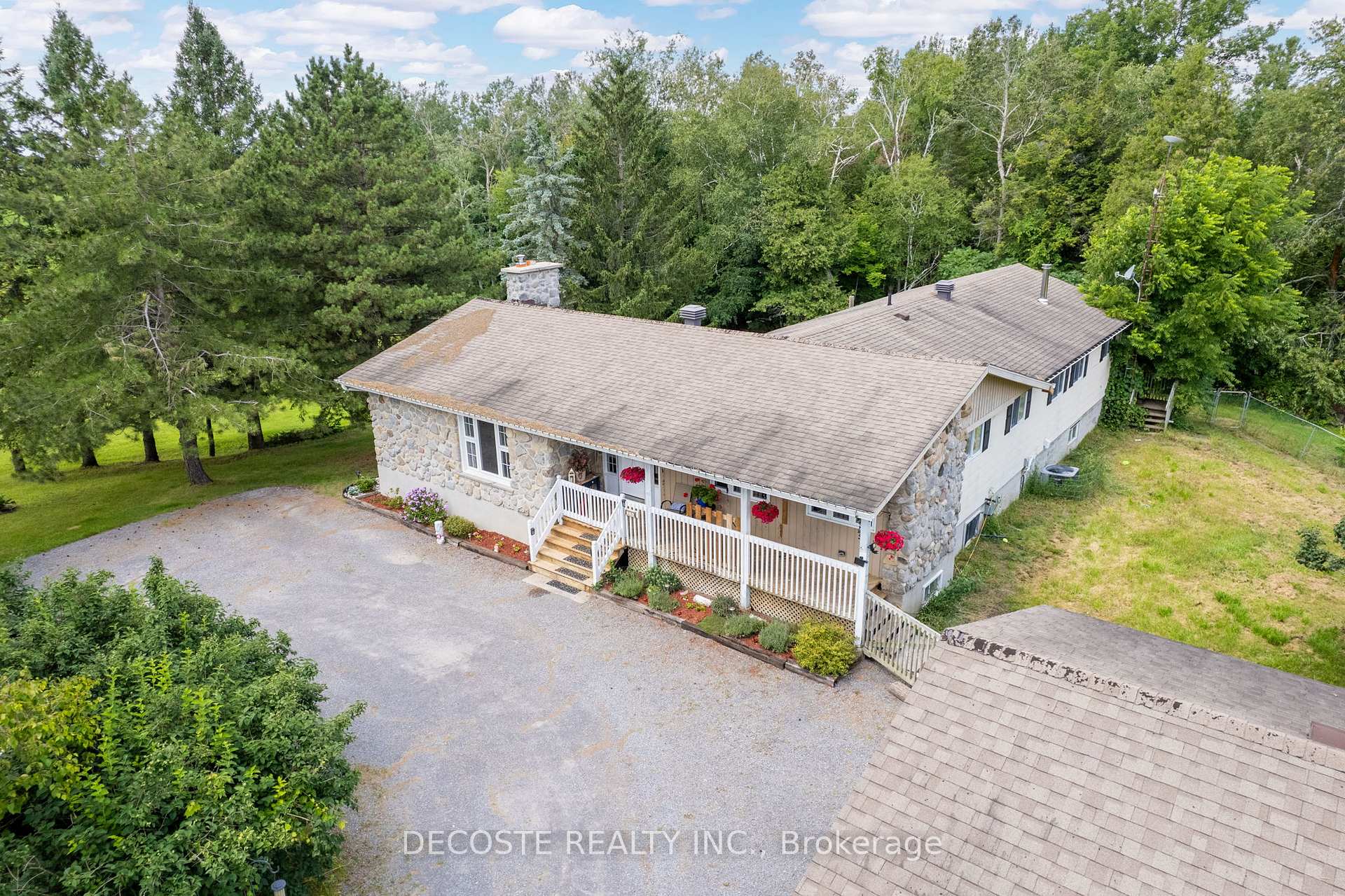 Photo 1 of 21275 Mccormick Road, North Glengarry, North Glengarry (Lochiel) Twp — HOMEH