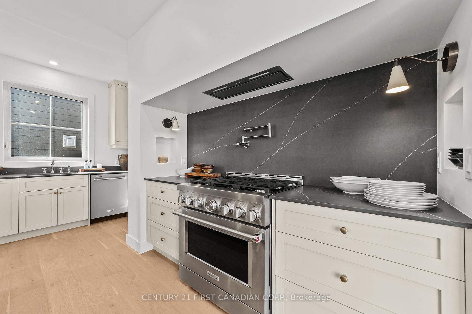 Photo 11 of 8 Sheldabren Street, North Middlesex, Alisa Craig — HOMEH