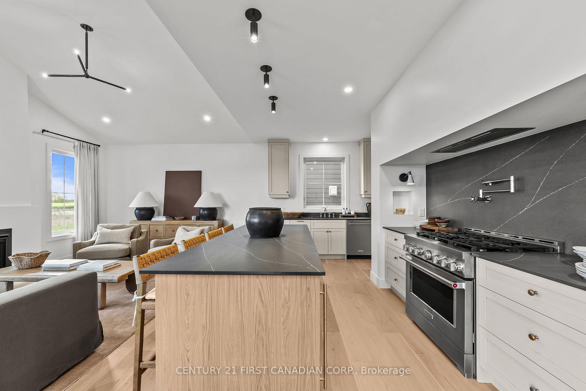 Photo 12 of 8 Sheldabren Street, North Middlesex, Alisa Craig — HOMEH