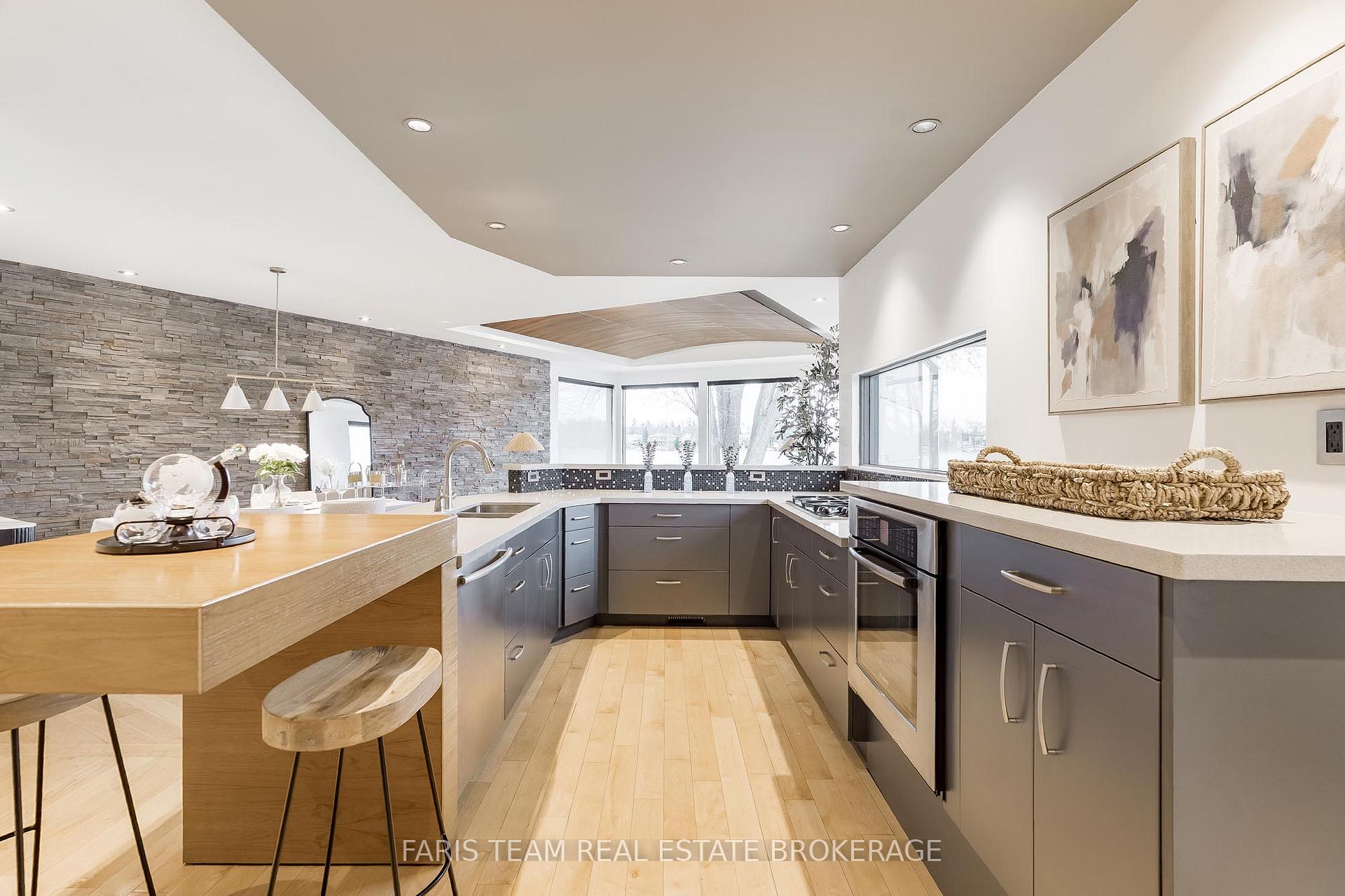 Photo 10 of 183 Cedar Island Road, Orillia — HOMEH