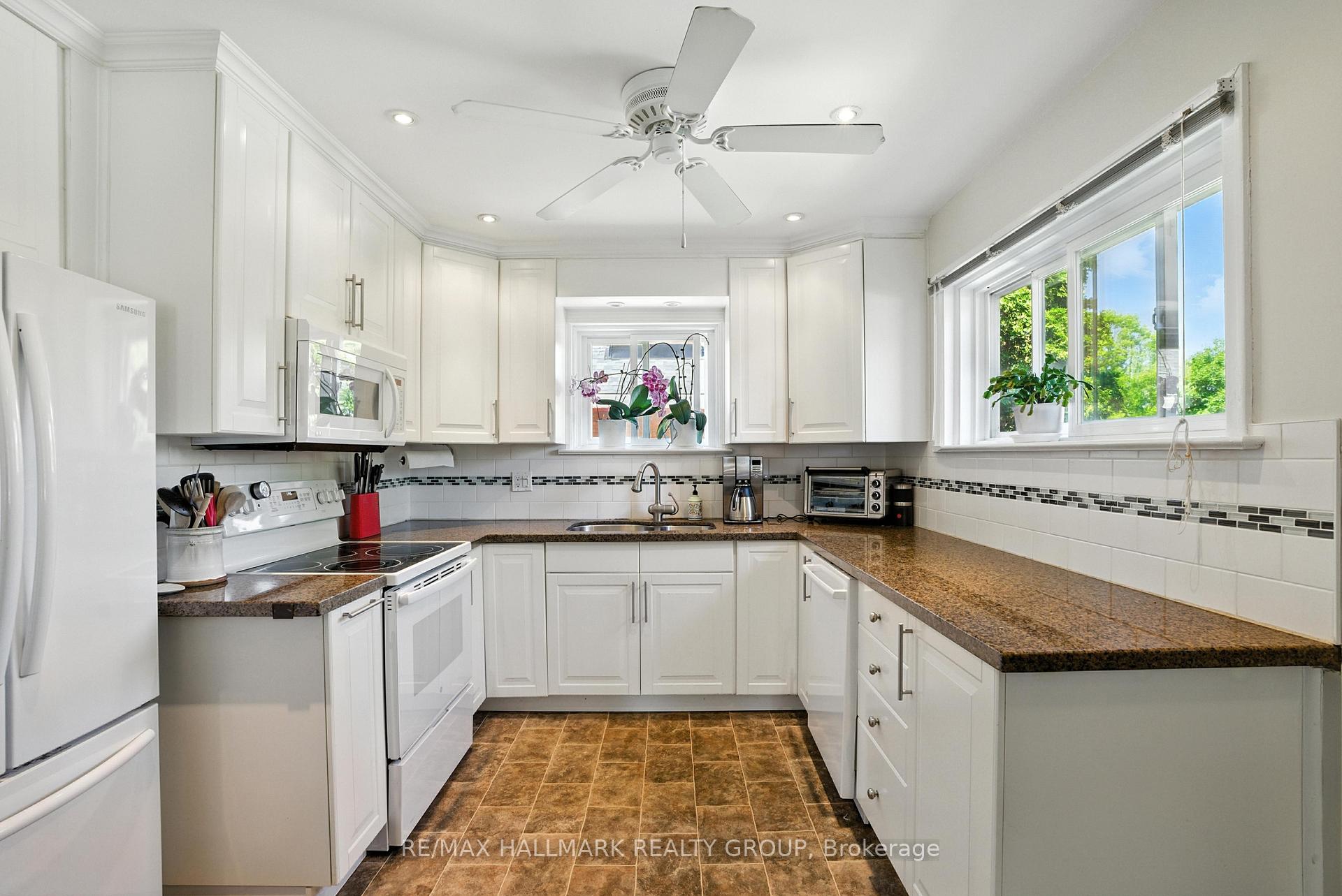 Photo 7 of 487 Wolffdale Crescent, Ottawa, Overbrook/Castle Heights — HOMEH