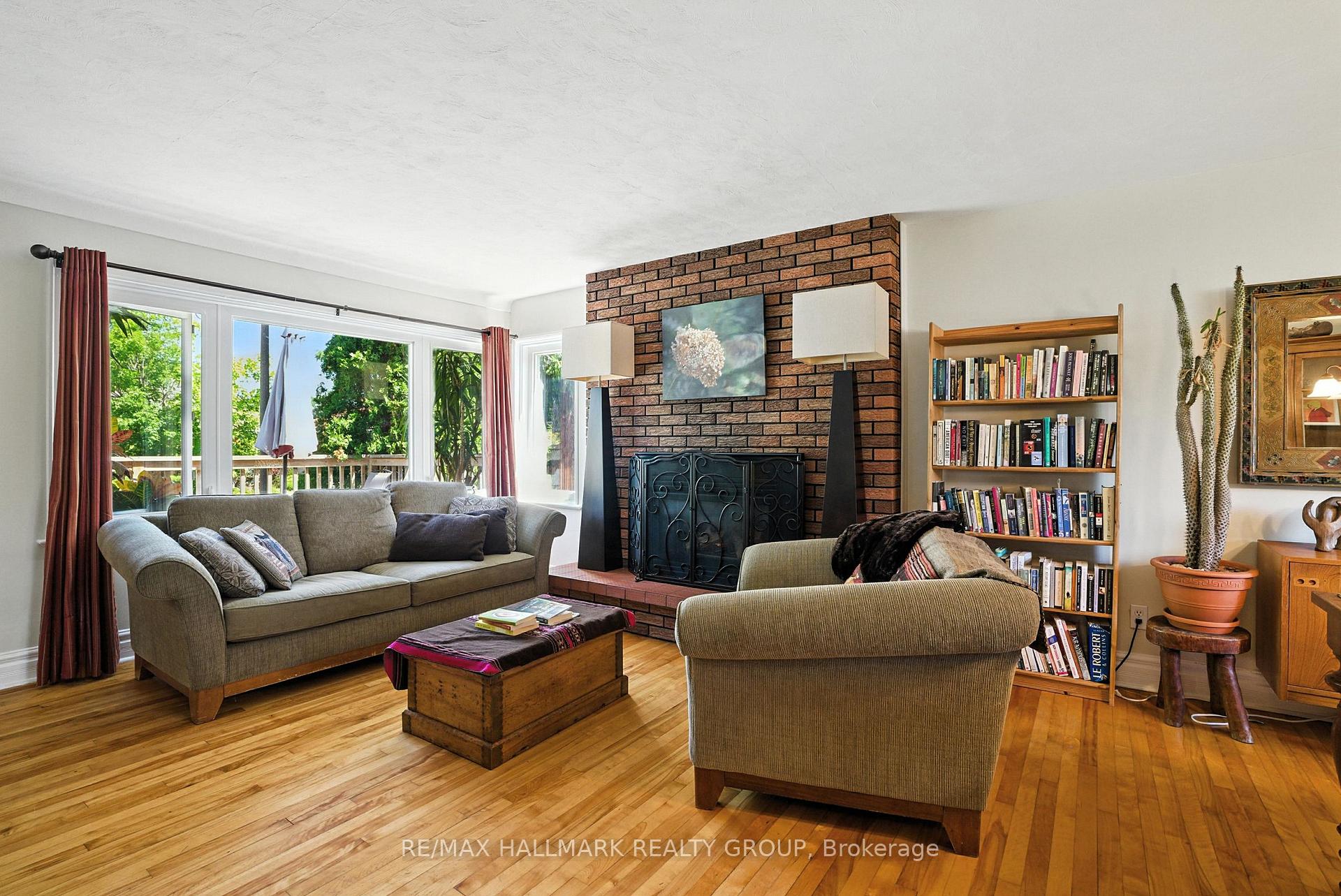 Photo 11 of 487 Wolffdale Crescent, Ottawa, Overbrook/Castle Heights — HOMEH