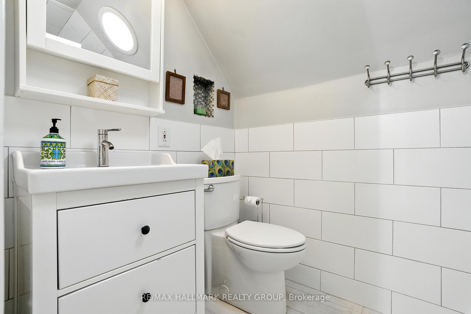 Photo 24 of 487 Wolffdale Crescent, Ottawa, Overbrook/Castle Heights — HOMEH