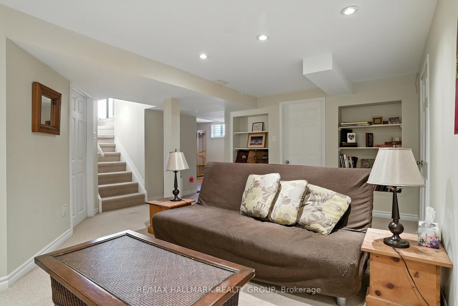 Photo 25 of 487 Wolffdale Crescent, Ottawa, Overbrook/Castle Heights — HOMEH