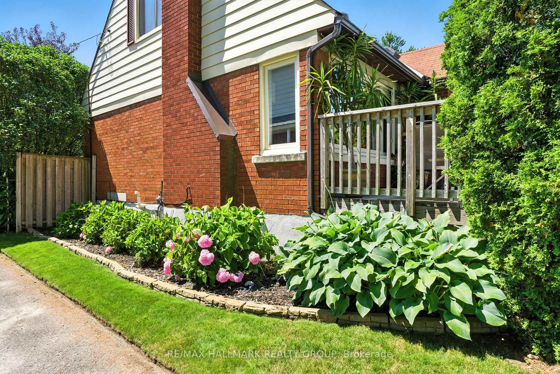 Photo 36 of 487 Wolffdale Crescent, Ottawa, Overbrook/Castle Heights — HOMEH