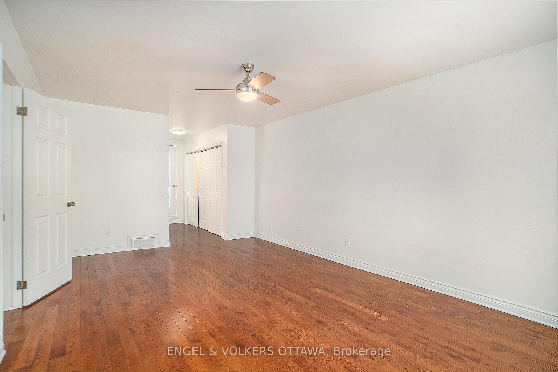 Photo 2 of 93 Ivy Crescent, Ottawa, Lindenlea — HOMEH