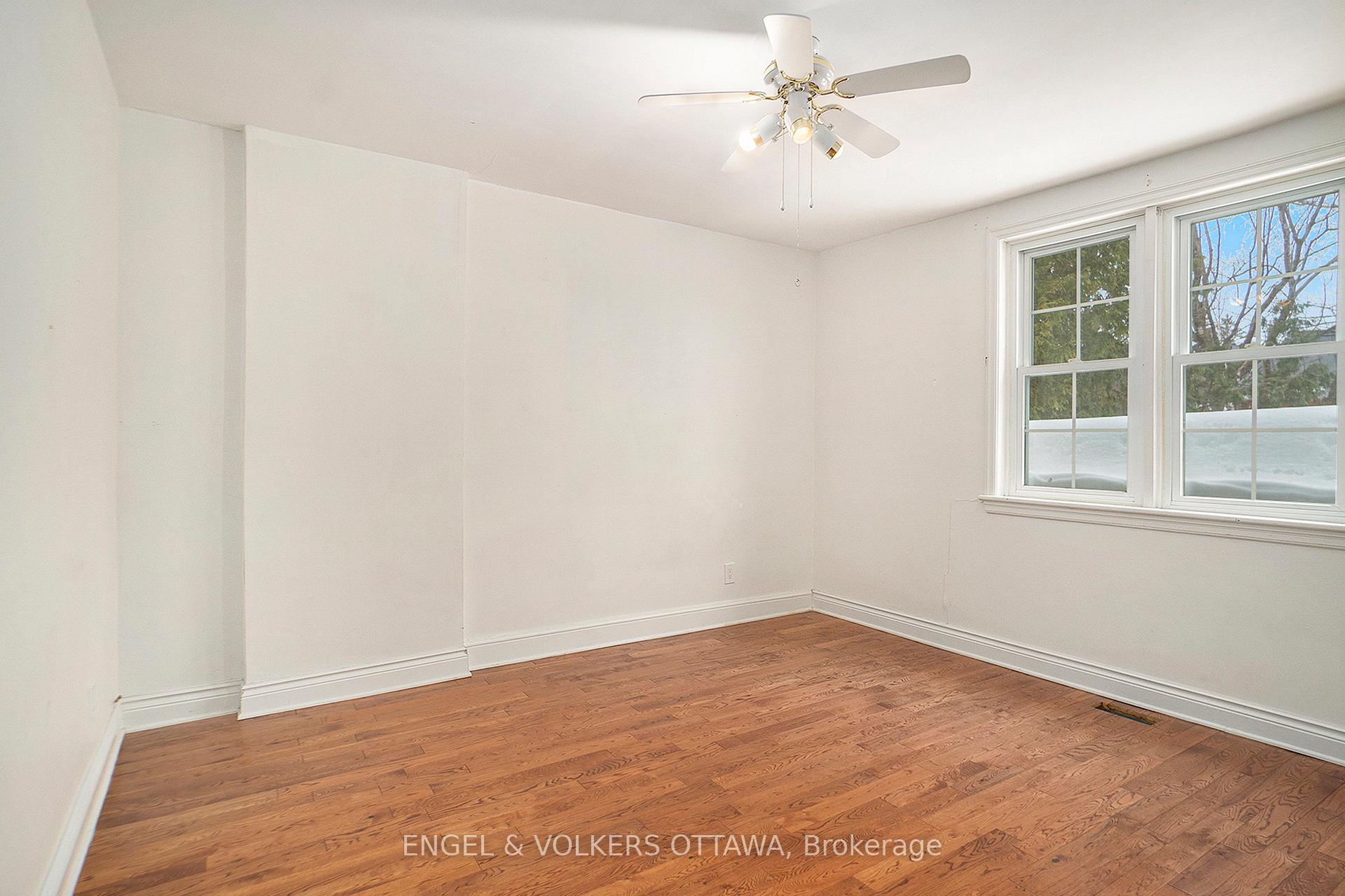 Photo 6 of 93 Ivy Crescent, Ottawa, Lindenlea — HOMEH