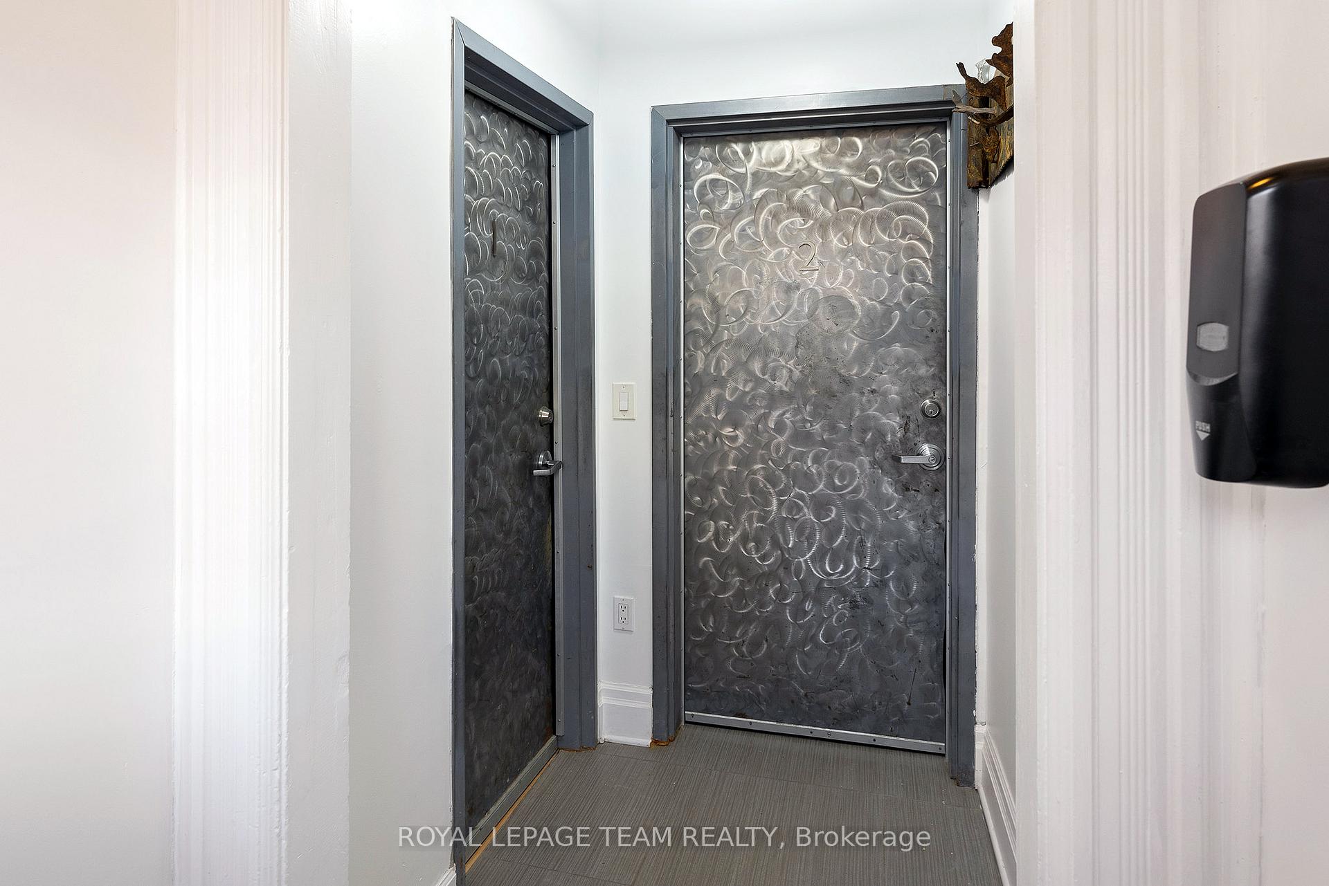 Photo 3 of 72 Maclaren Street, Ottawa, Ottawa Centre/Golden Triangle — HOMEH