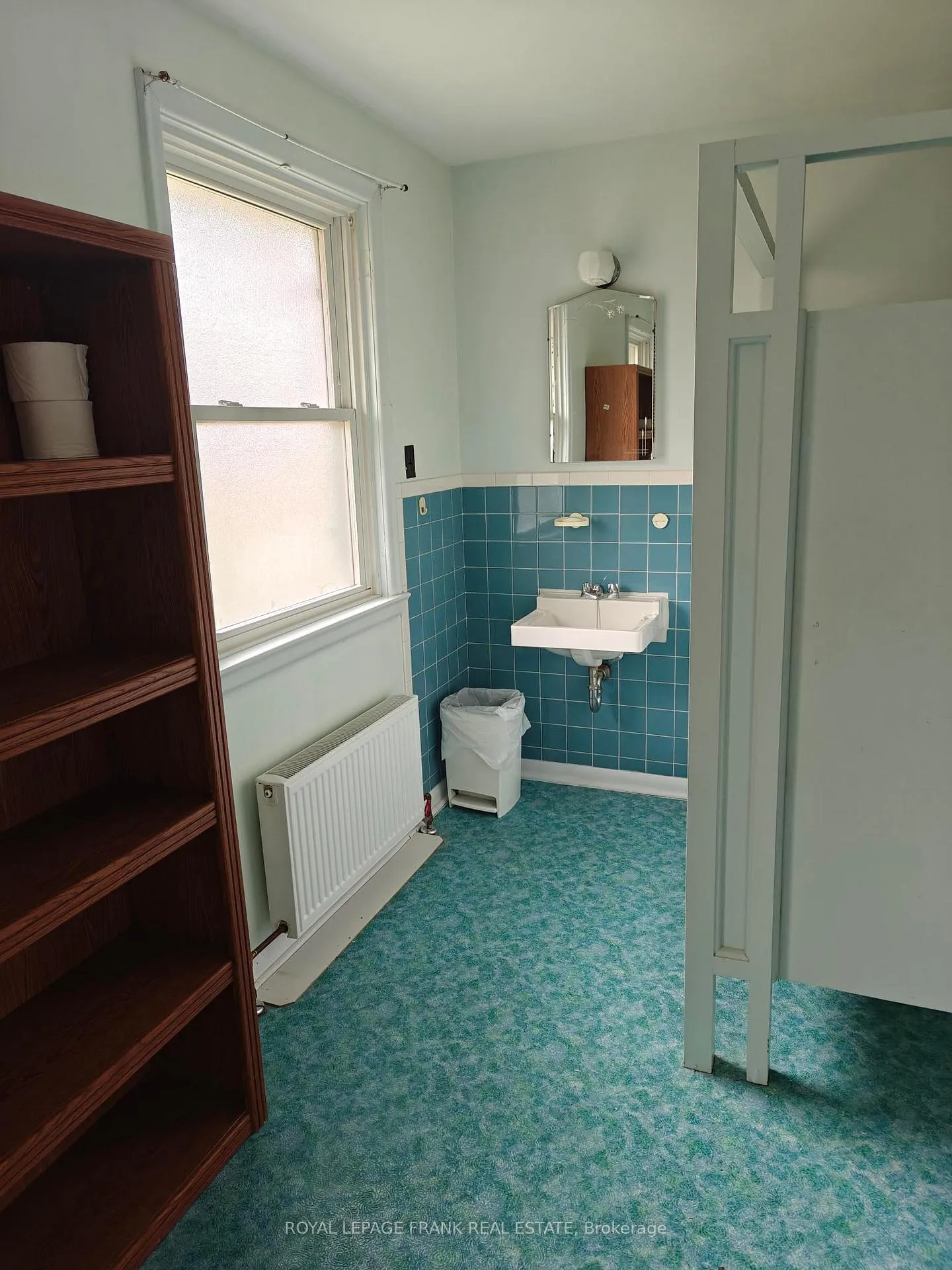 Photo 11 of Unit Room #9, 374 Central Park Boulevard S, Oshawa, Central — HOMEH